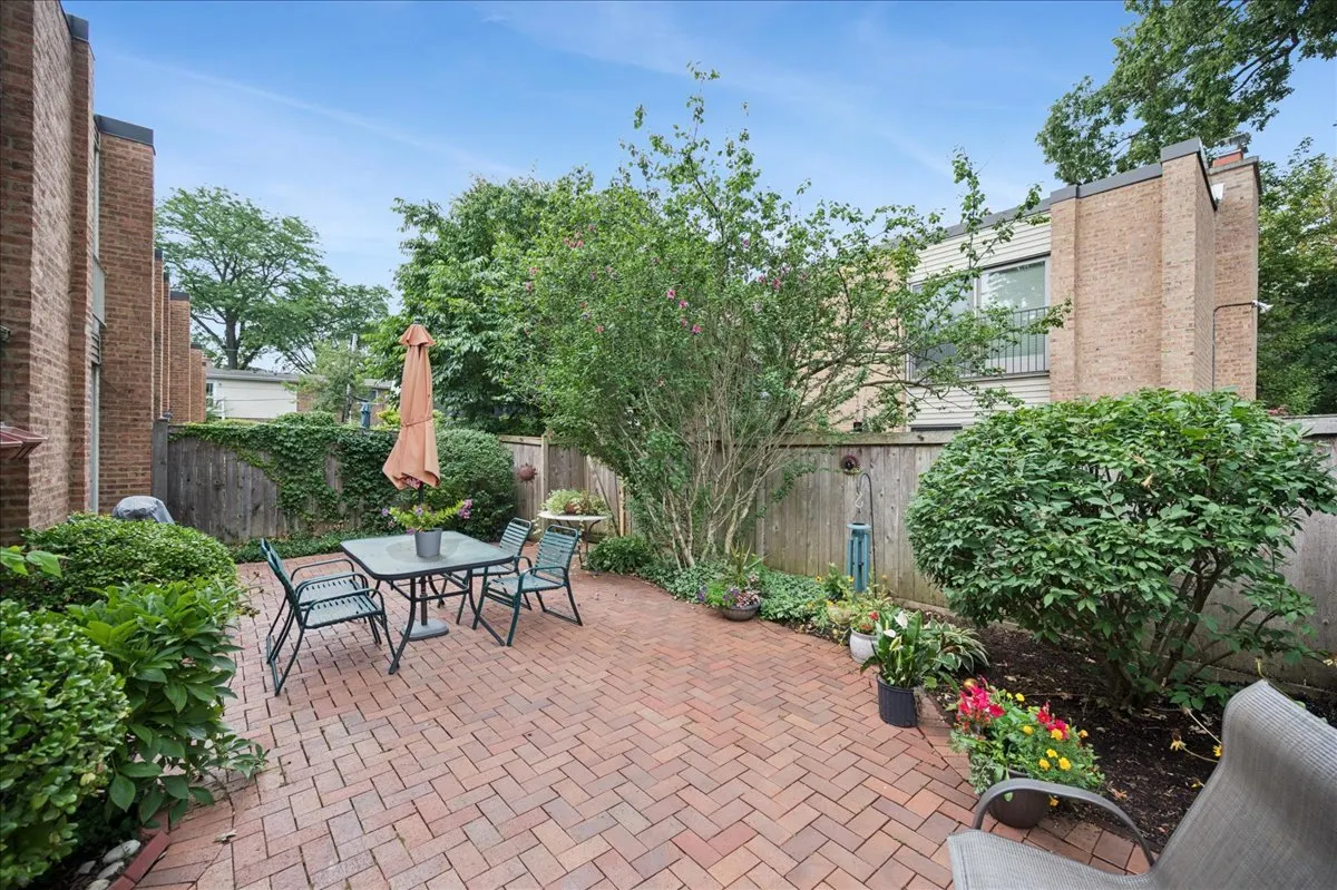471 Linden Avenue IL