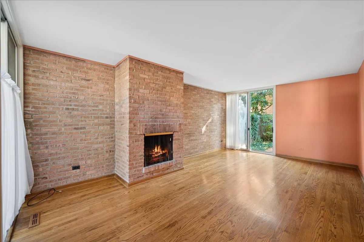 471 Linden Avenue IL