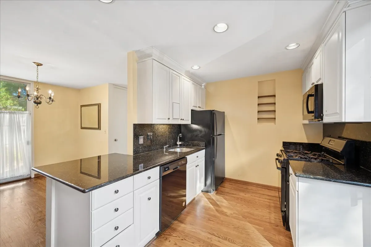 471 Linden Avenue IL