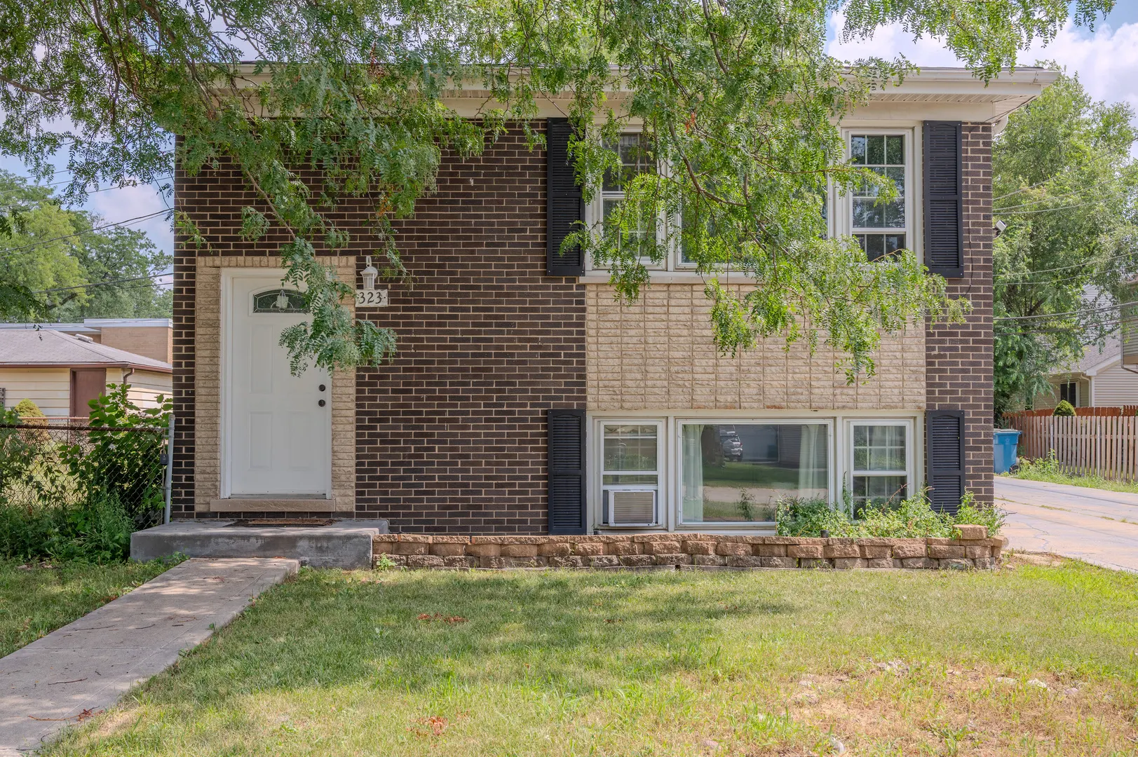 323 Marshall Road 2 IL