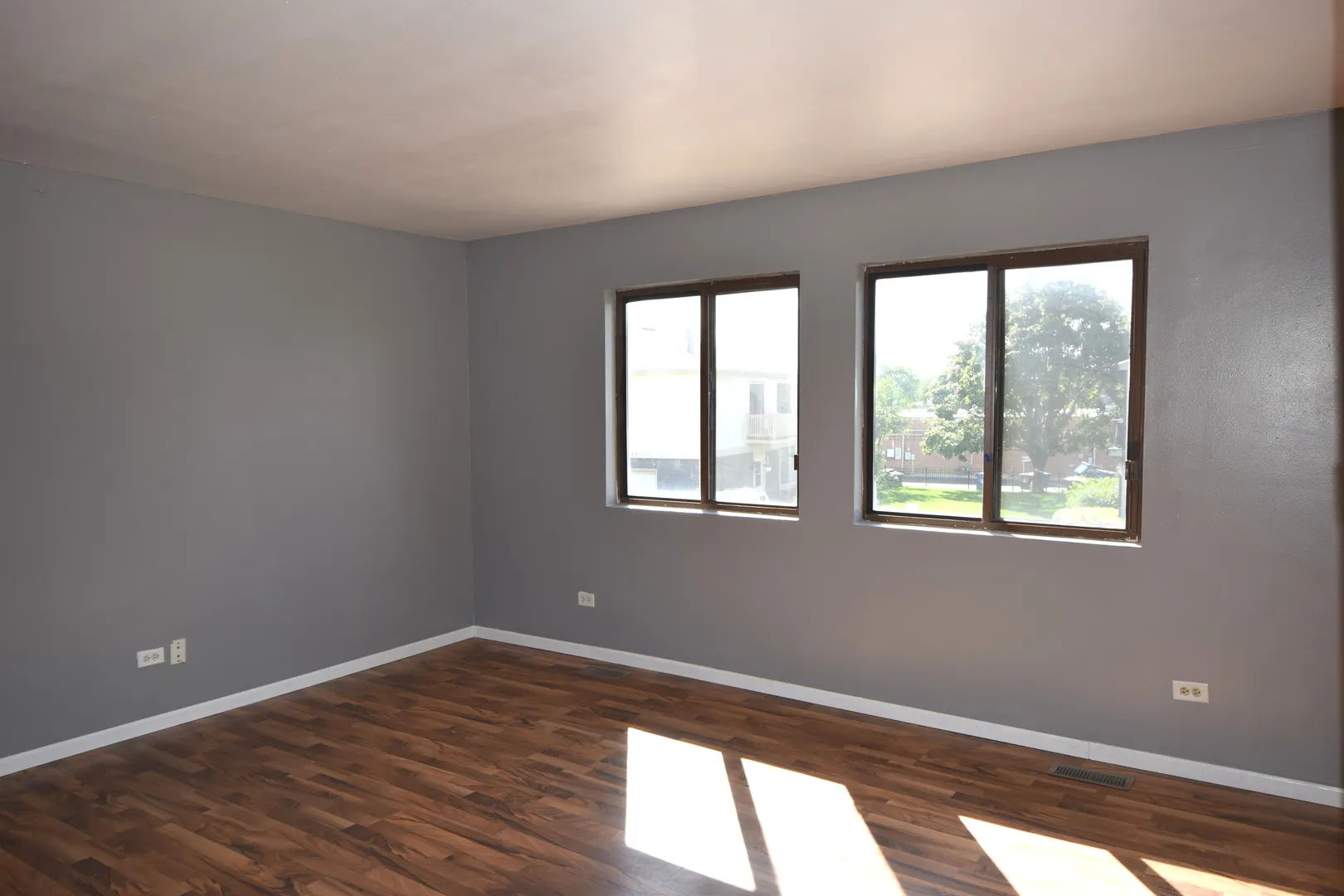 1259 Inverrary Lane 27D IL