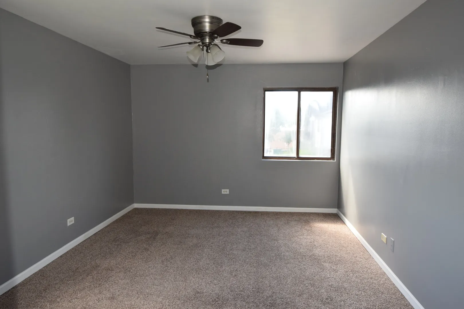 1259 Inverrary Lane 27D IL