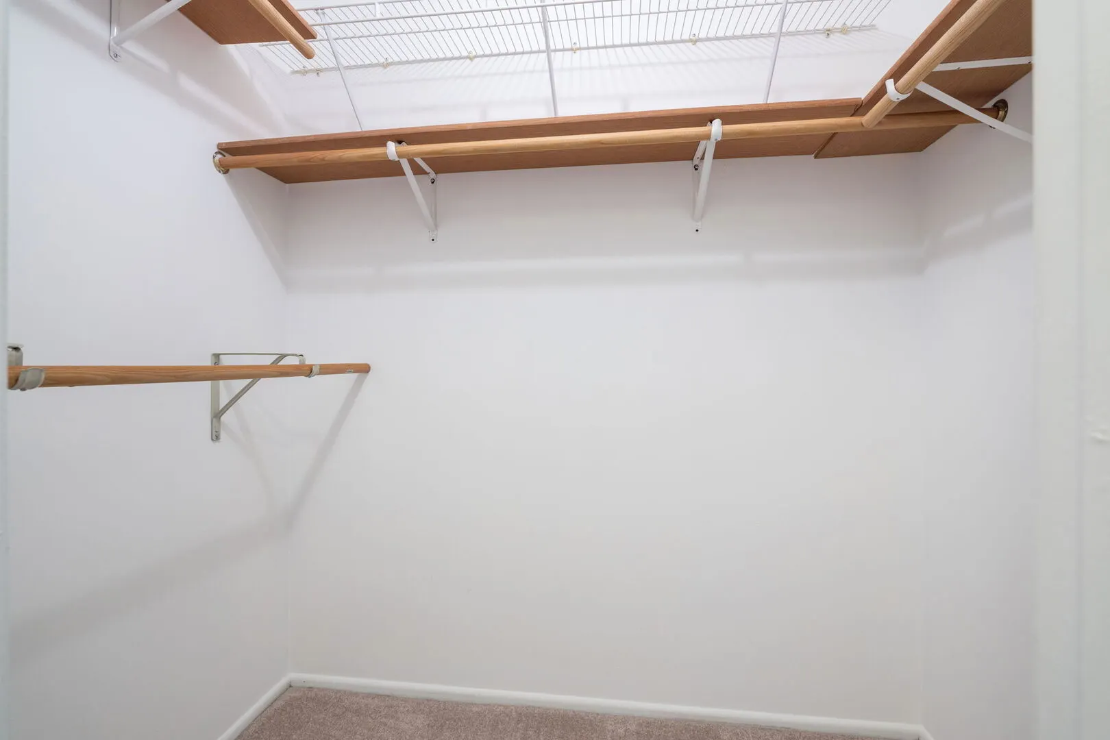 1501 Darien Lake Drive 305 IL