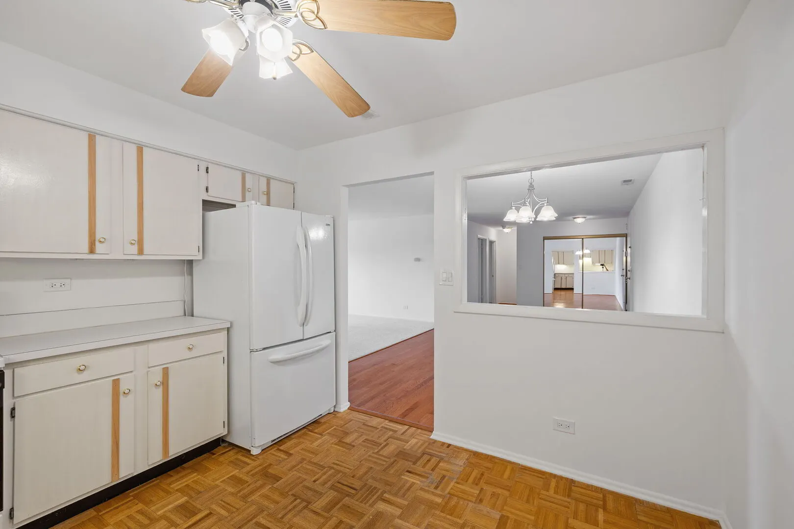 1501 Darien Lake Drive 305 IL