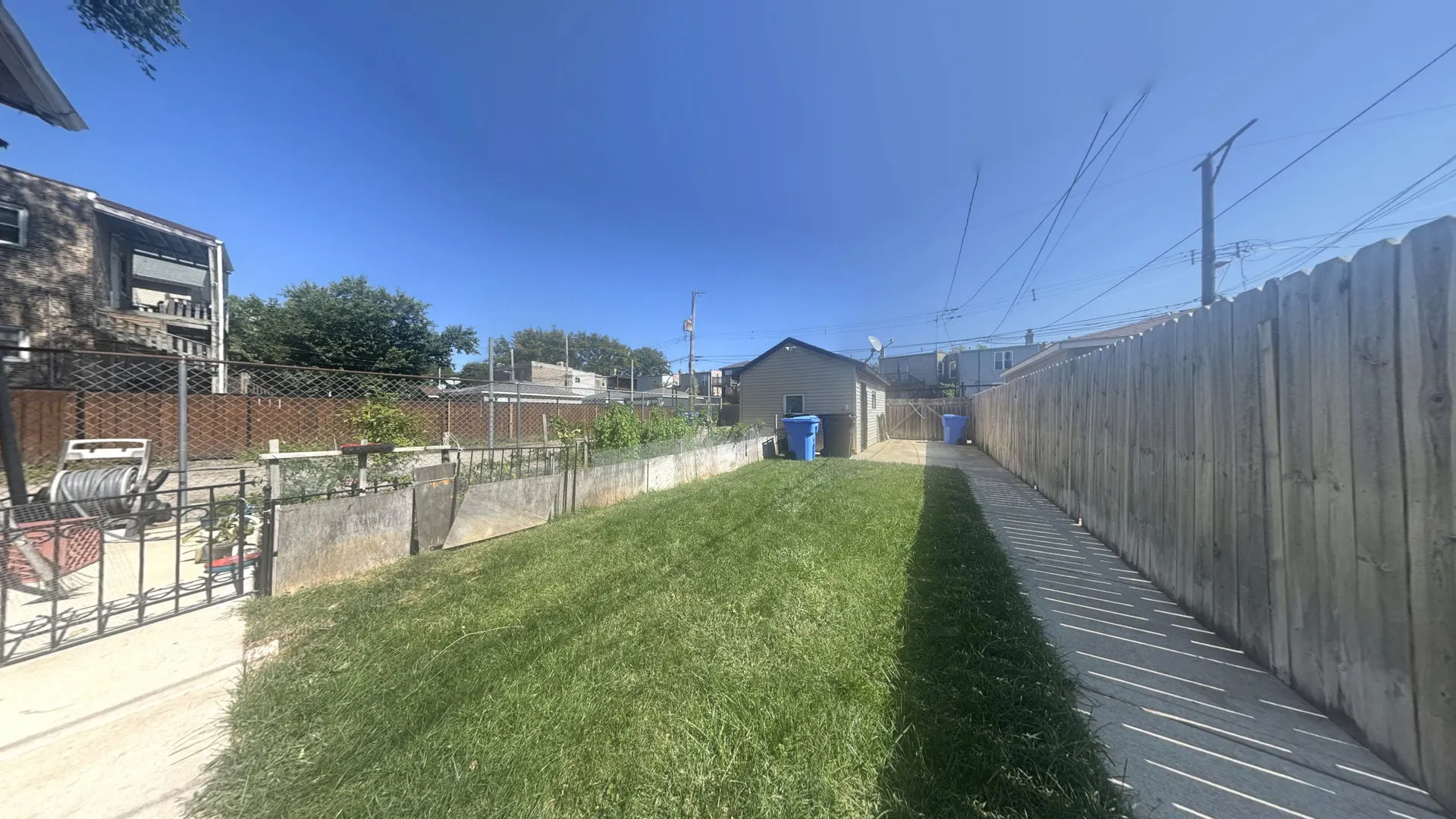 1041 N RIDGEWAY Avenue IL