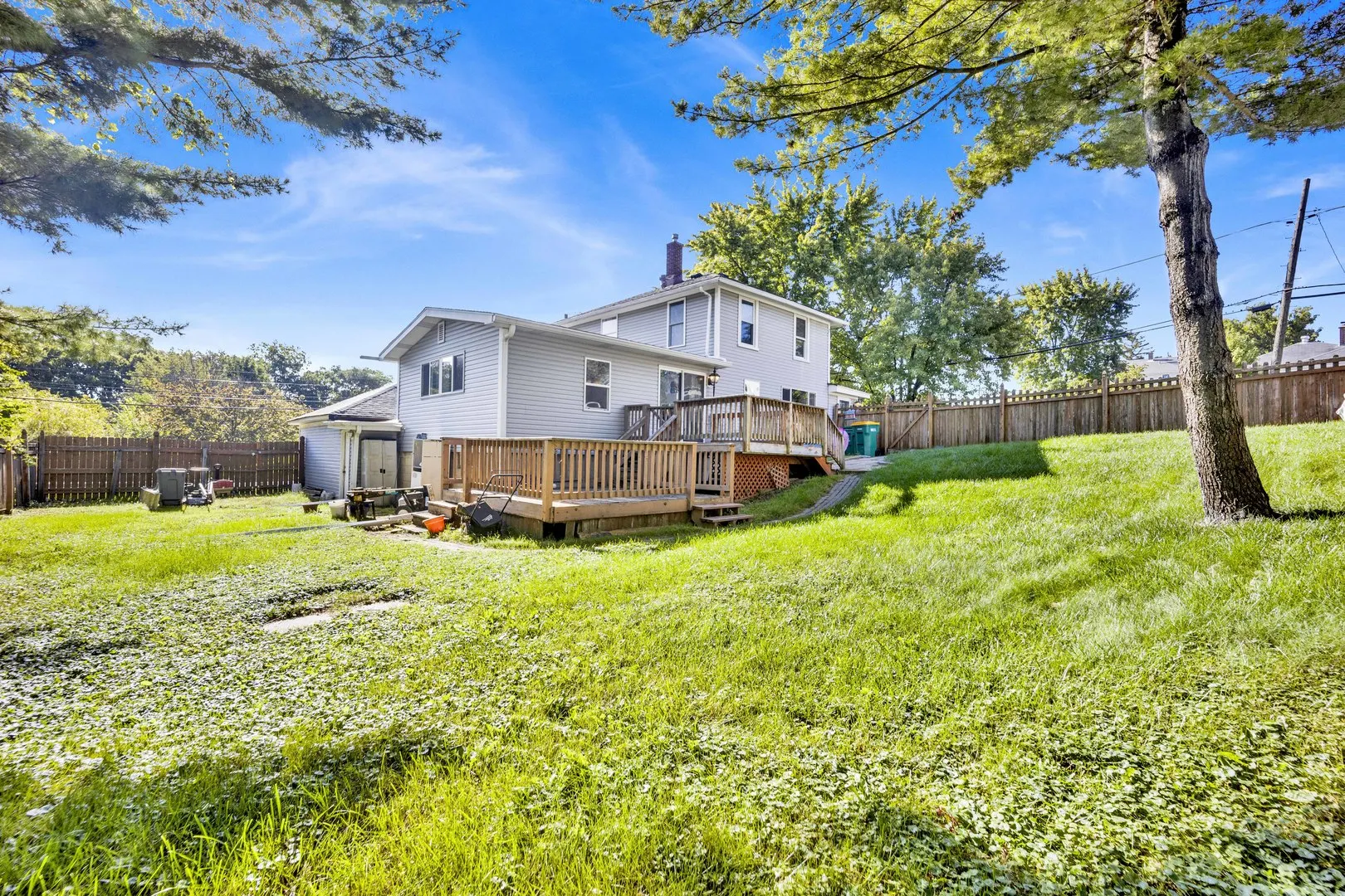 432 E 8TH Street IL