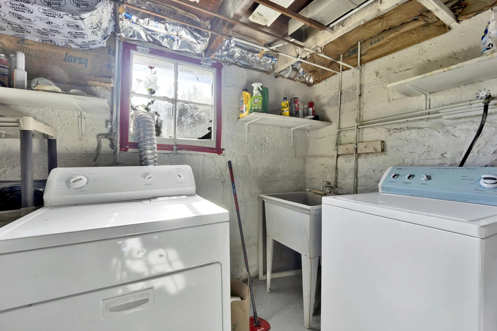 432 E 8TH Street IL