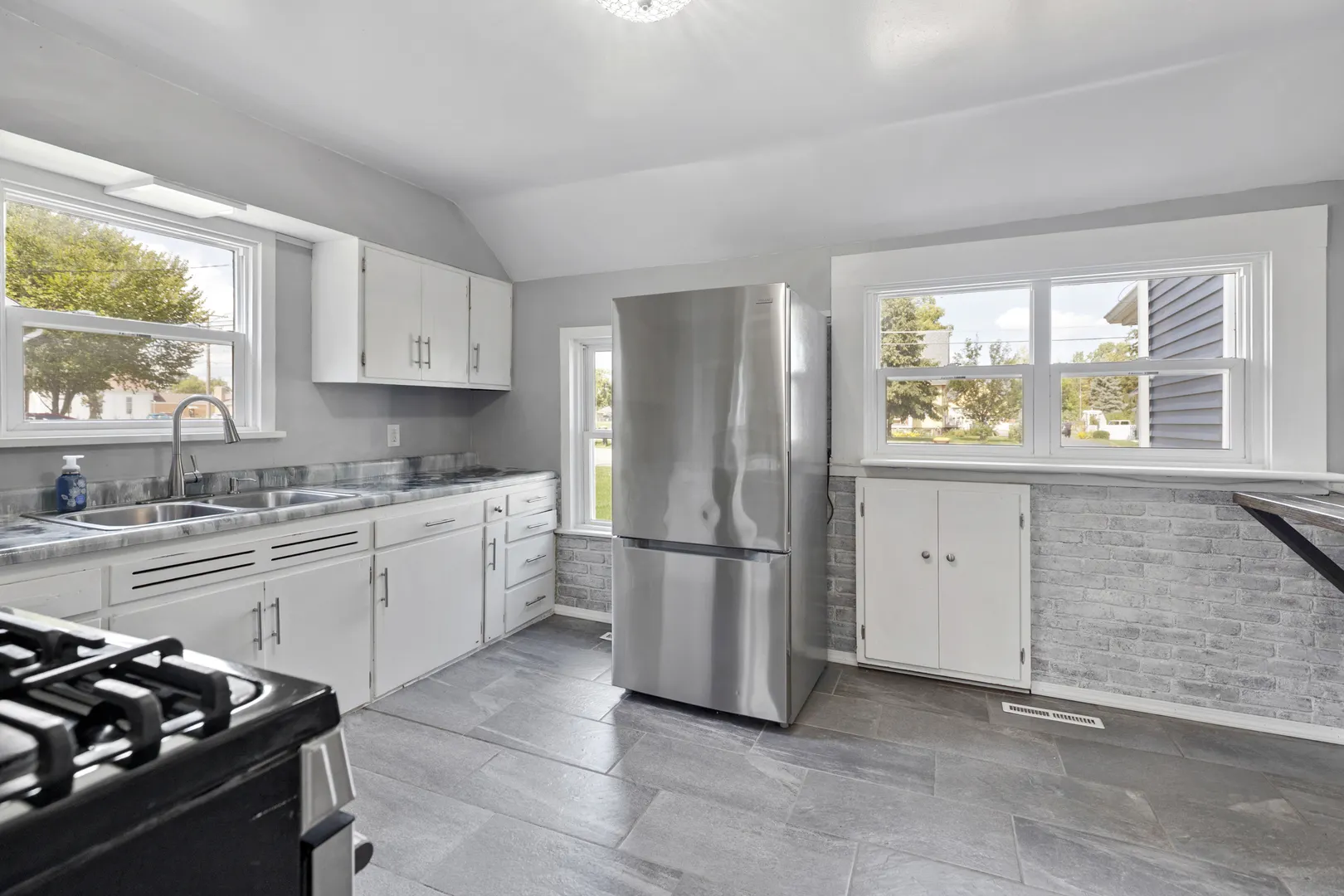 11609 Main Street IL