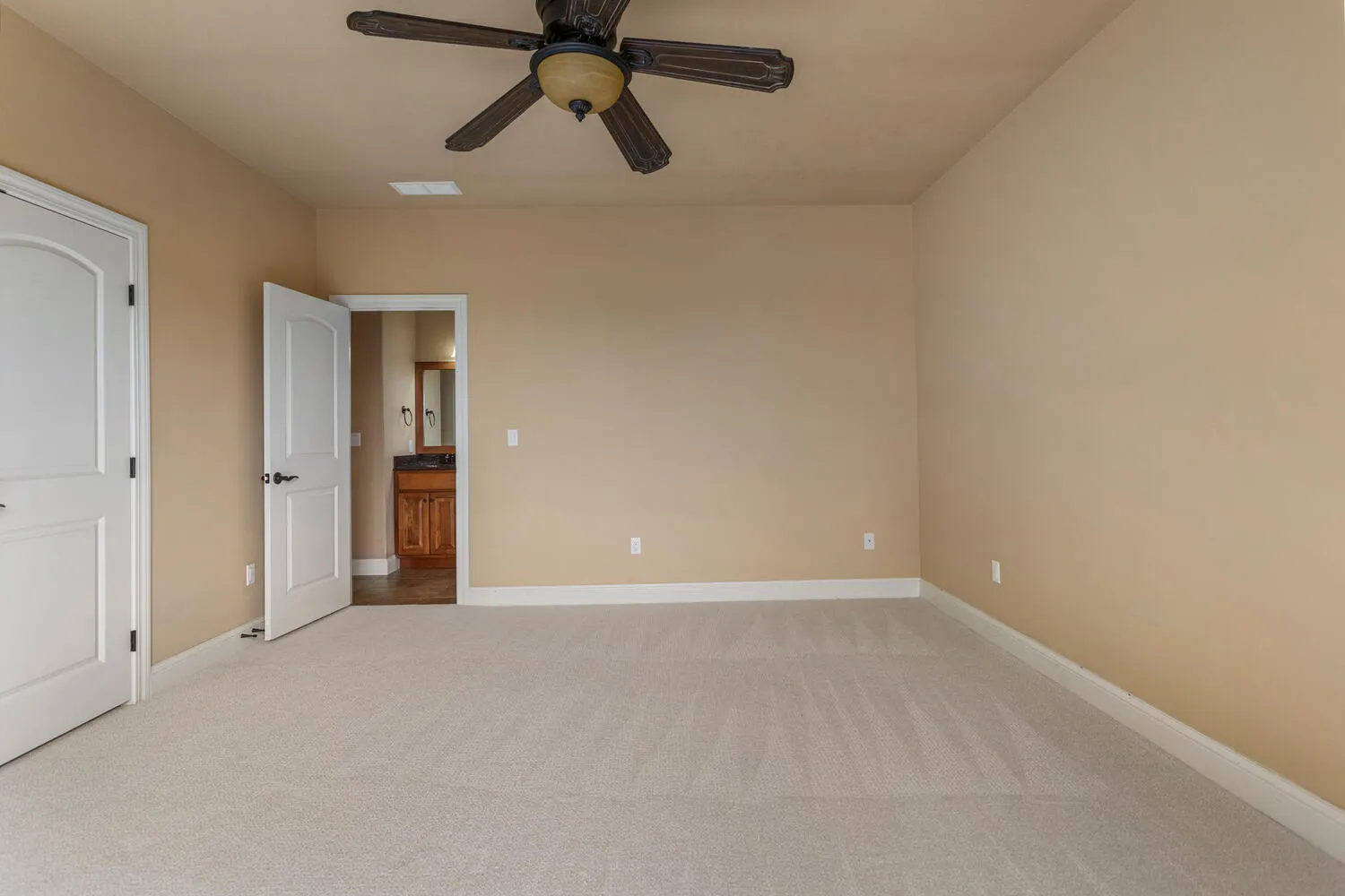 5021 Chestnut Grove Drive IL