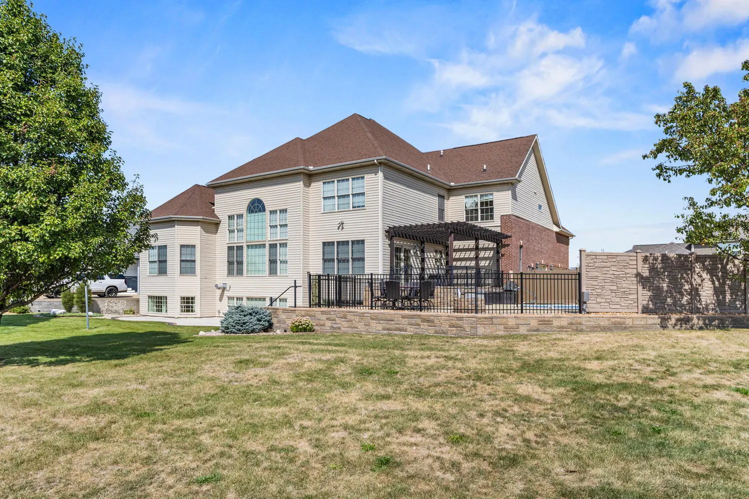 5021 Chestnut Grove Drive IL