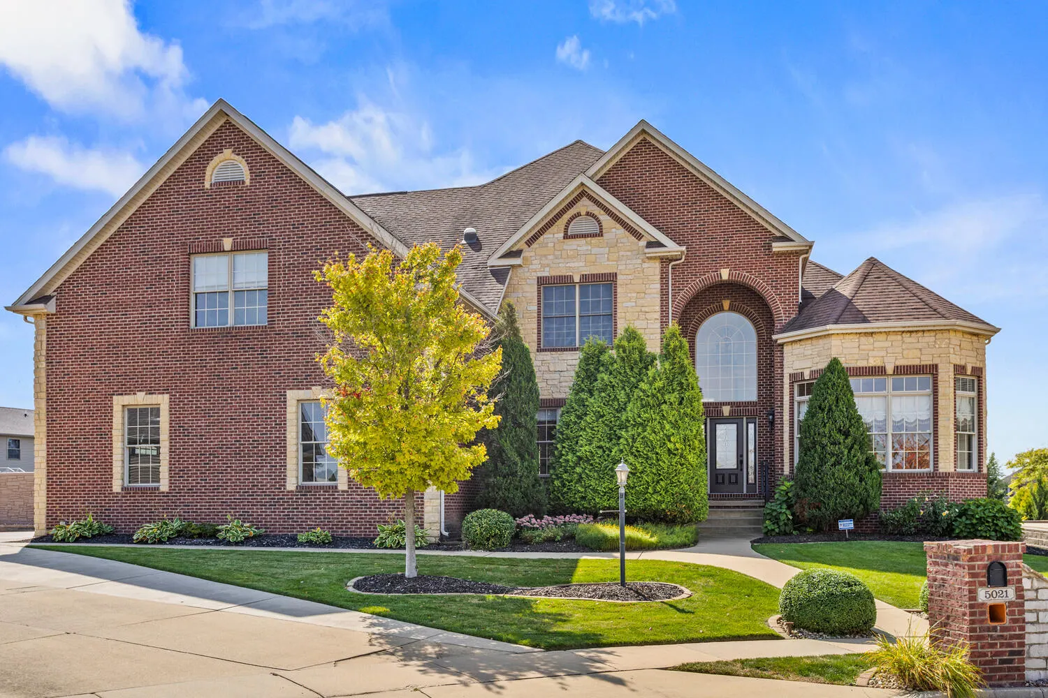 5021 Chestnut Grove Drive IL
