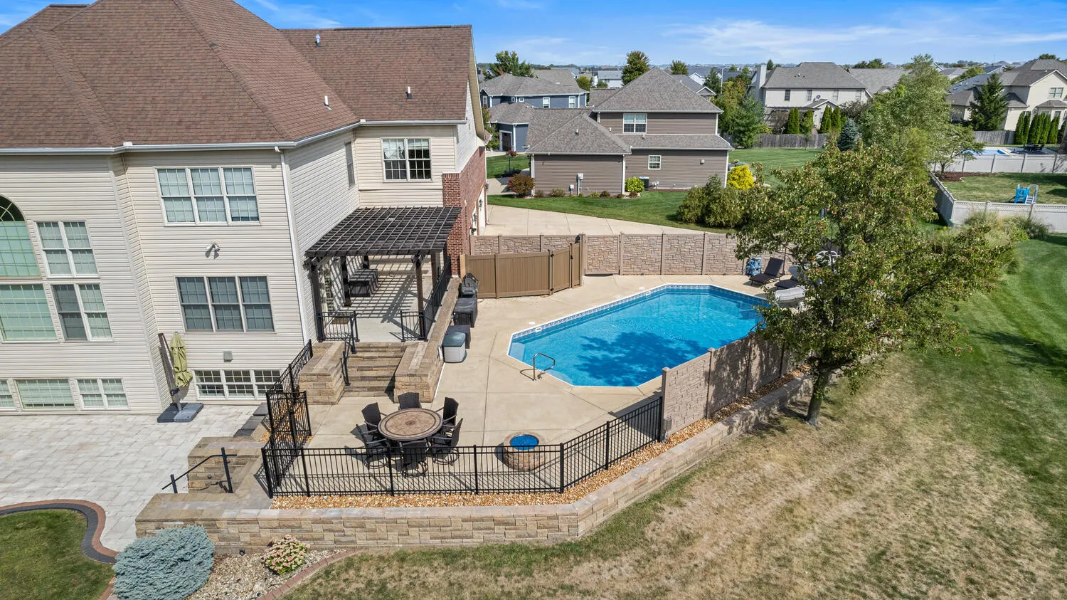 5021 Chestnut Grove Drive IL