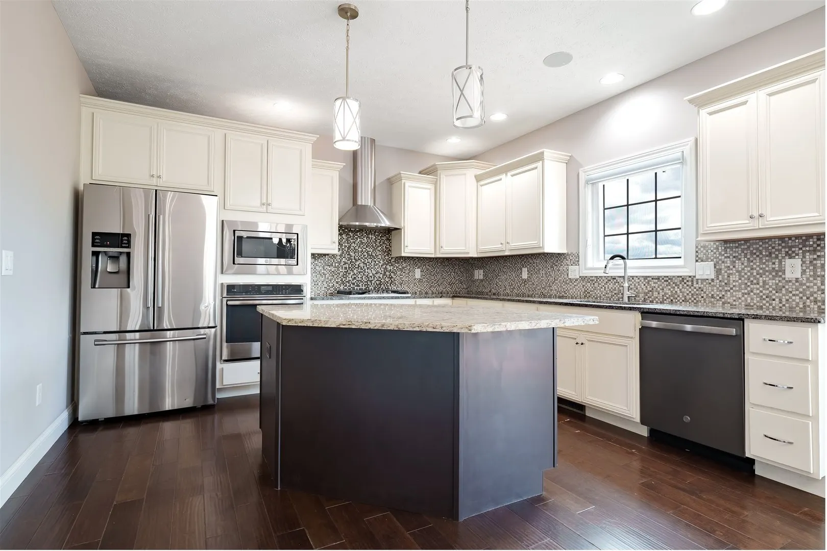 1525 Stoneroller Circle IL