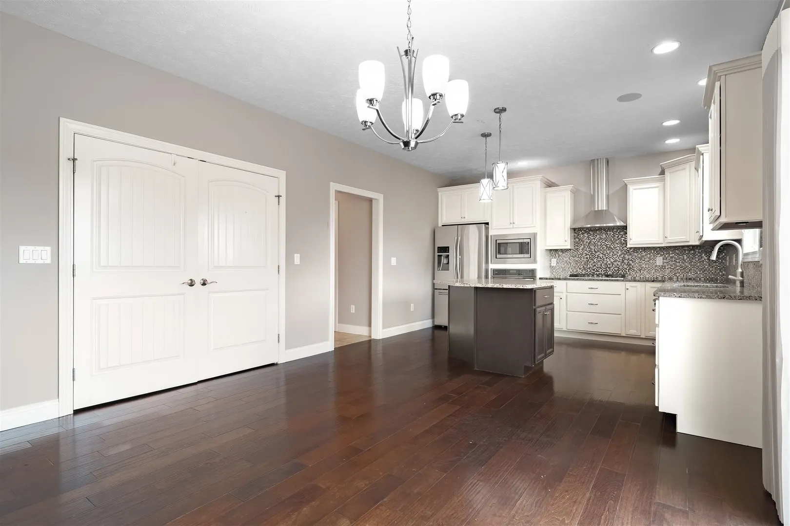 1525 Stoneroller Circle IL