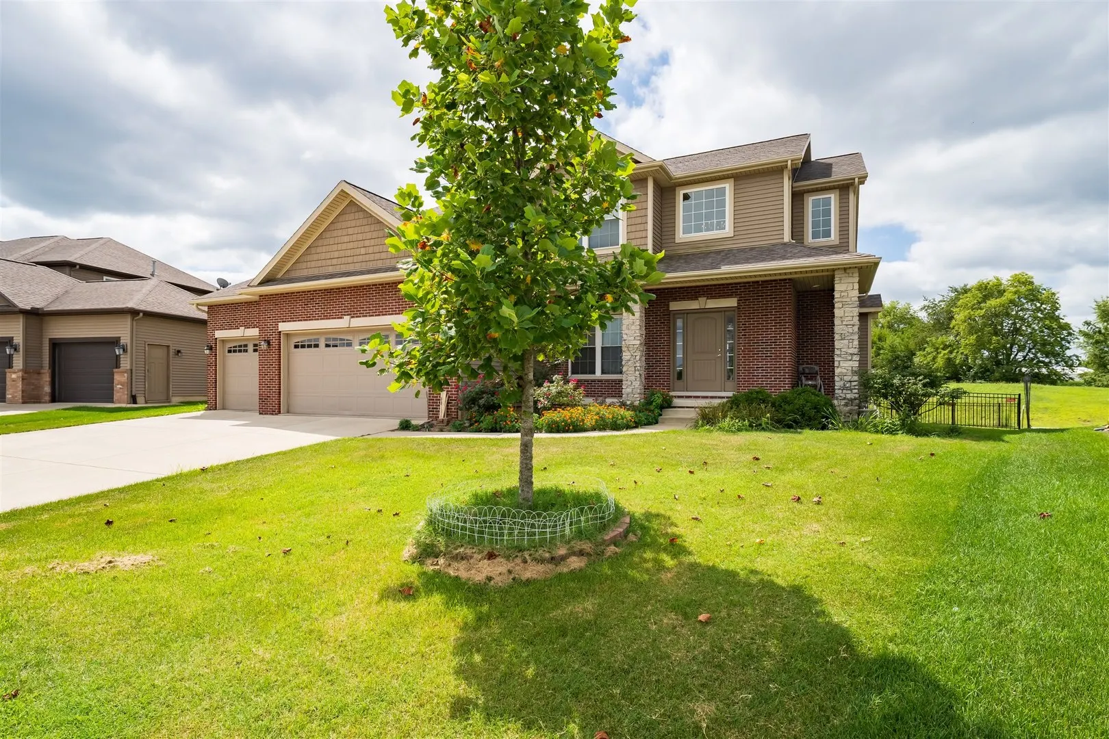 1525 Stoneroller Circle IL