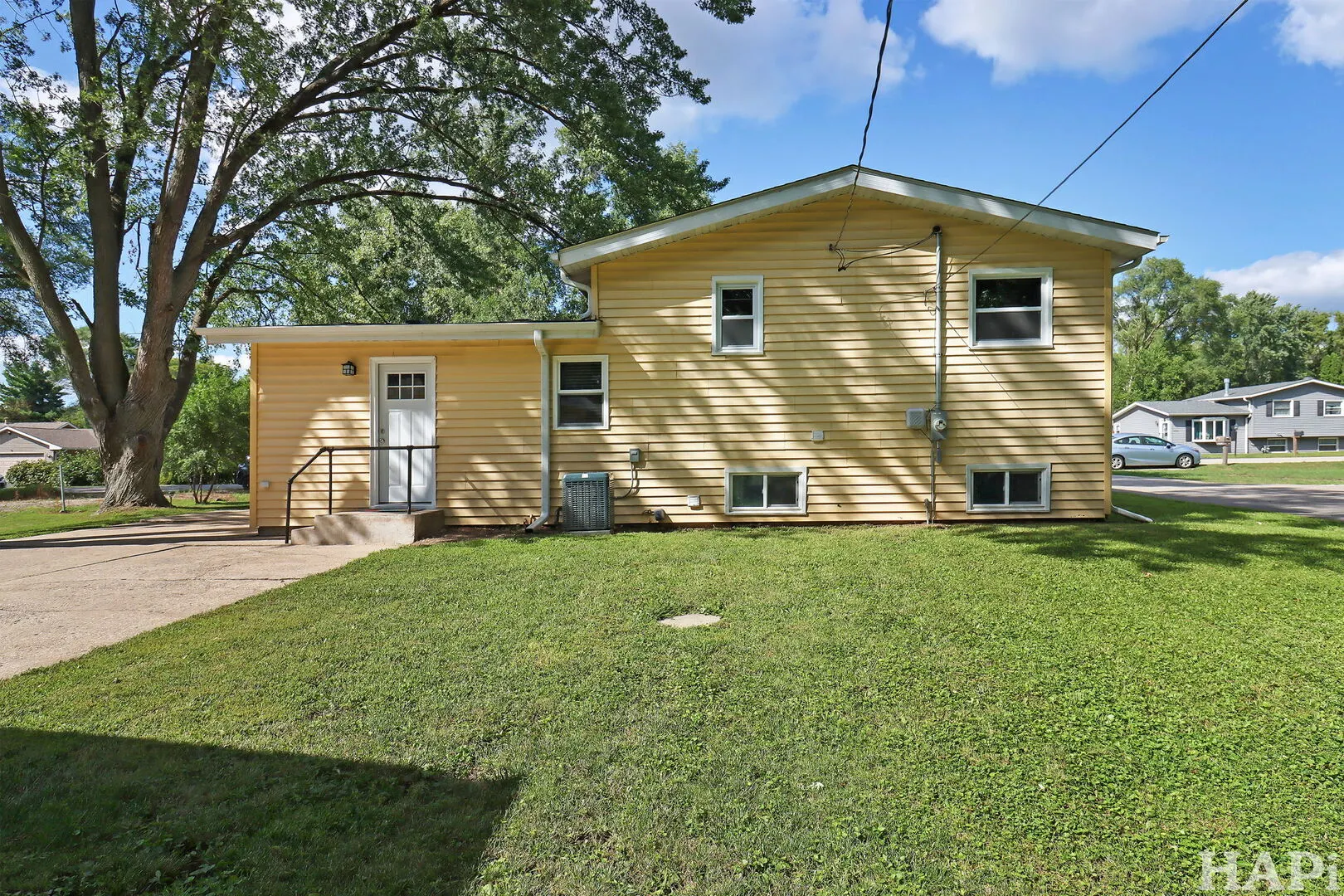 2807 Myang Avenue IL