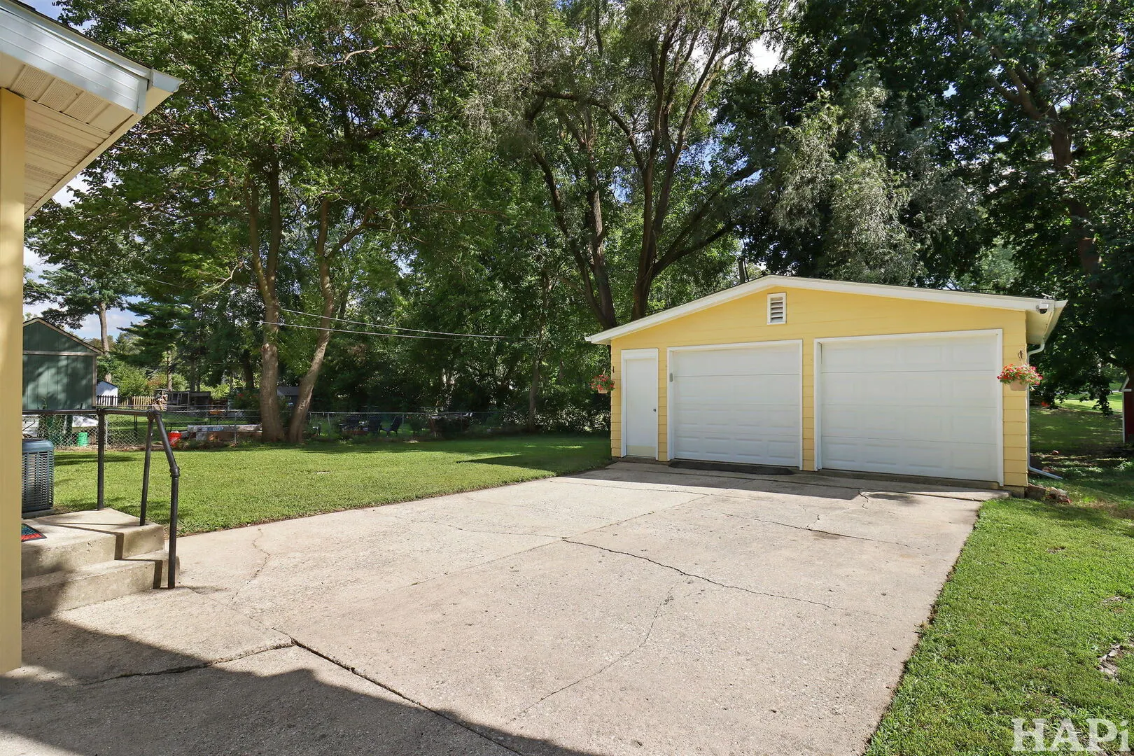 2807 Myang Avenue IL