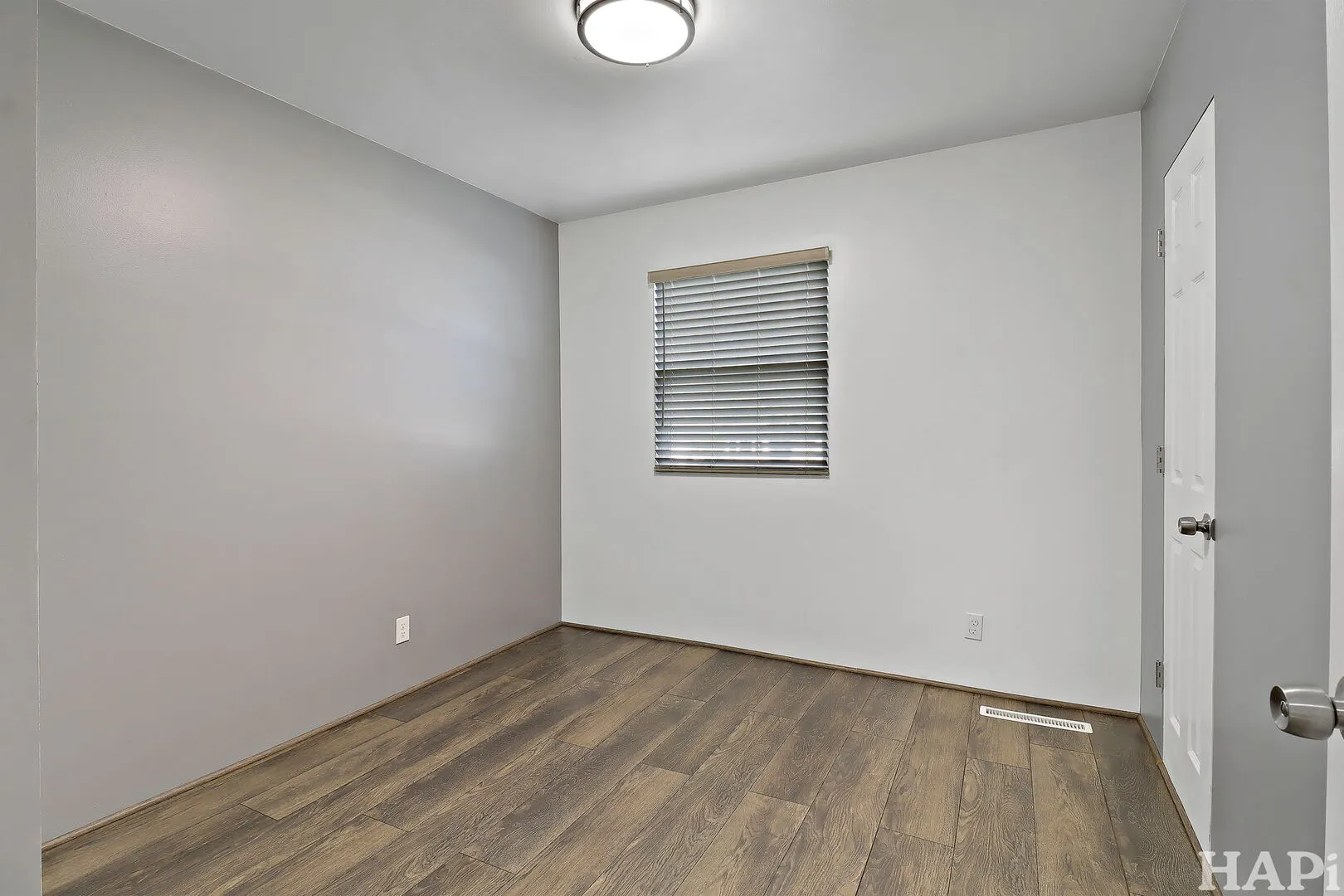 2807 Myang Avenue IL