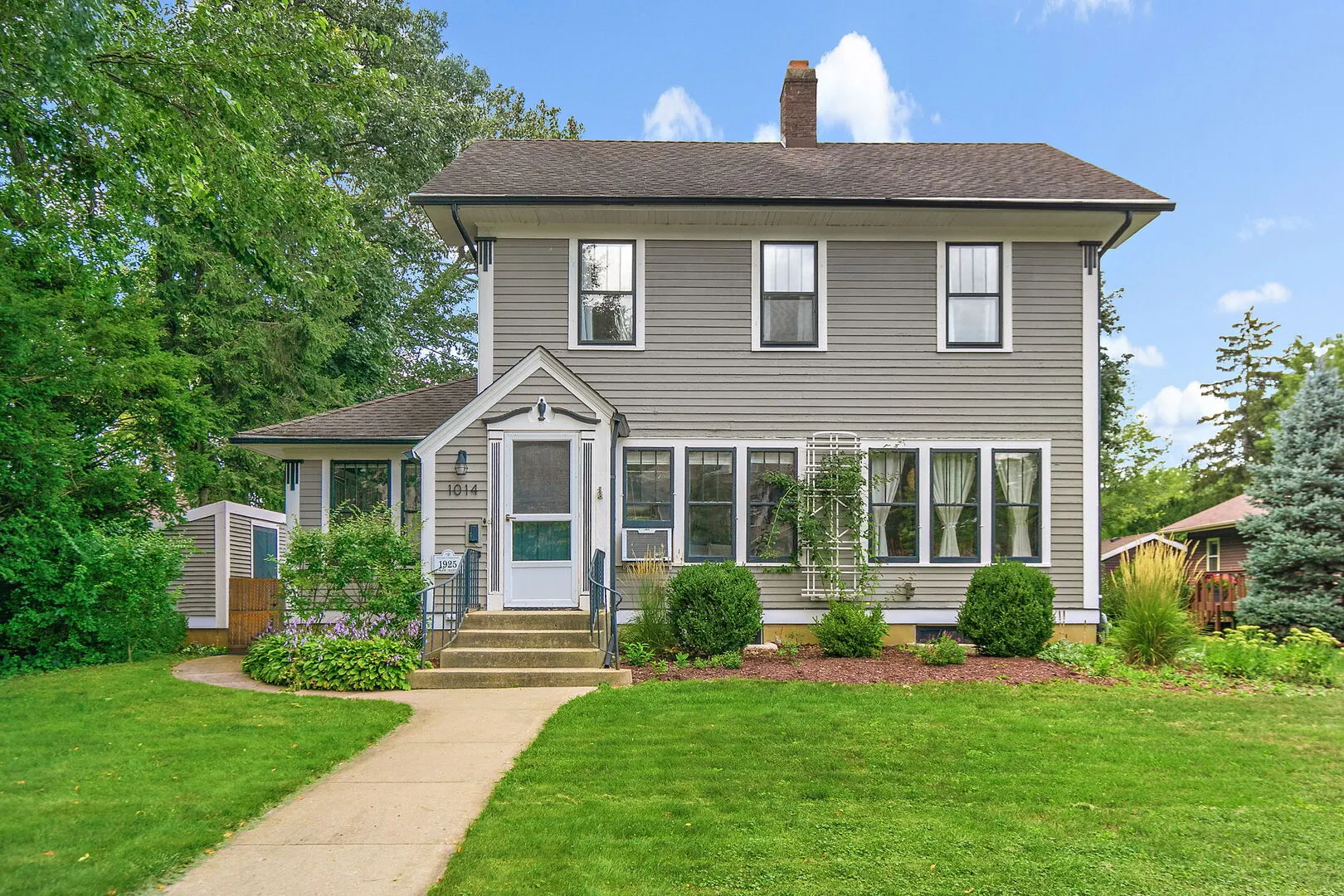 1014 Saint John Street IL