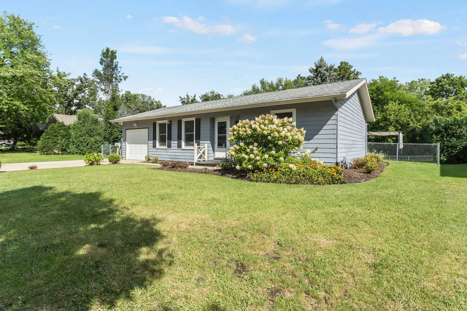 4718 W Cumberland Circle IL