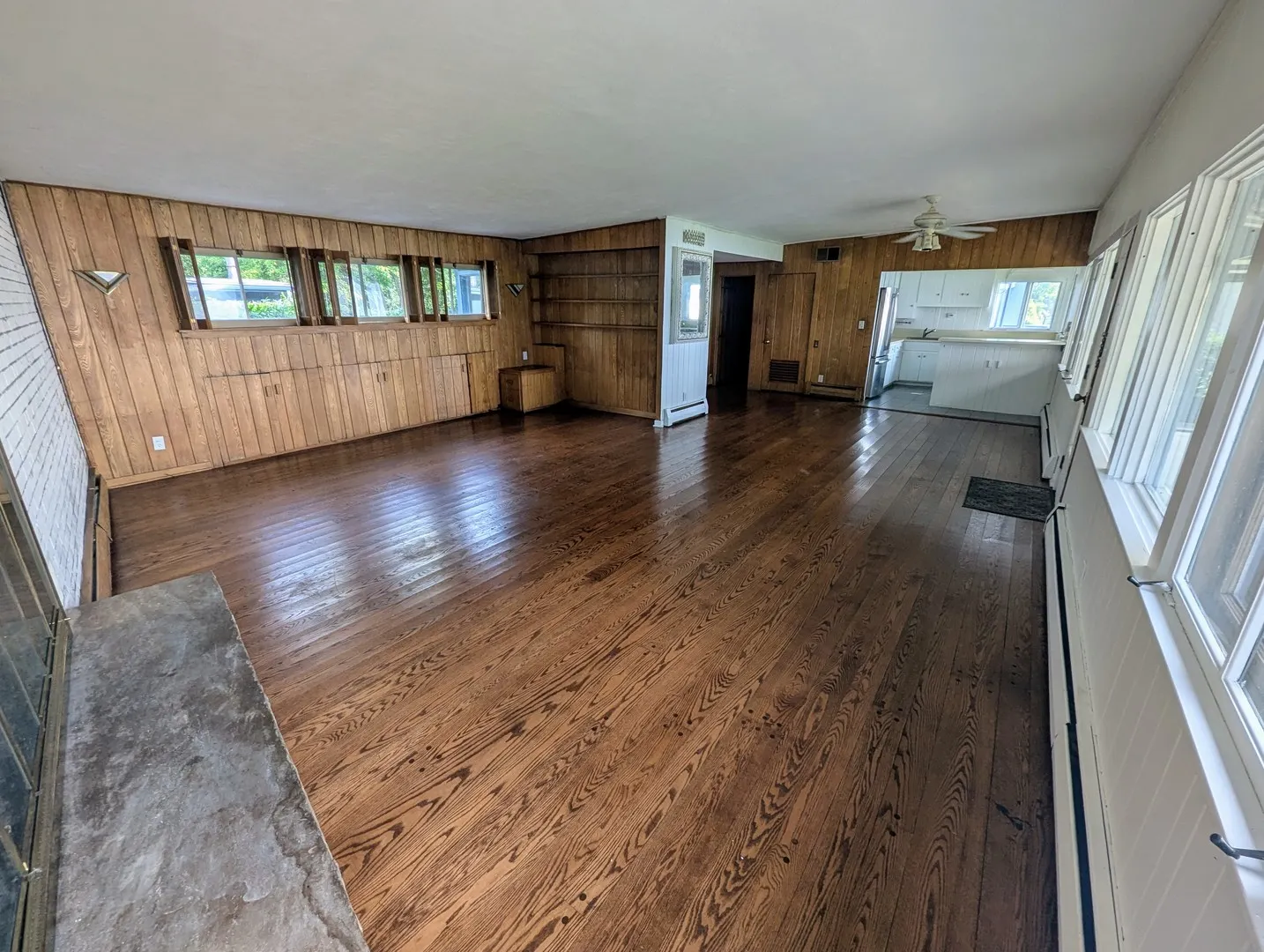 3233 N Bayview Lane IL