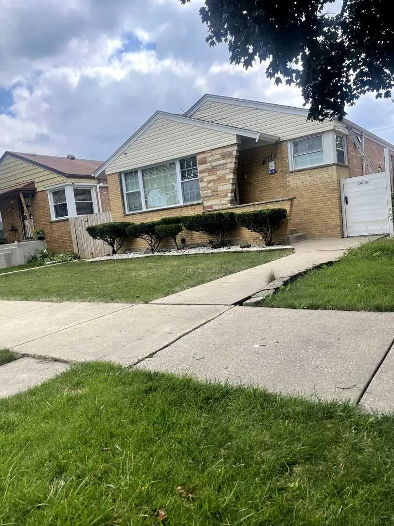 3853 W 83rd Place IL