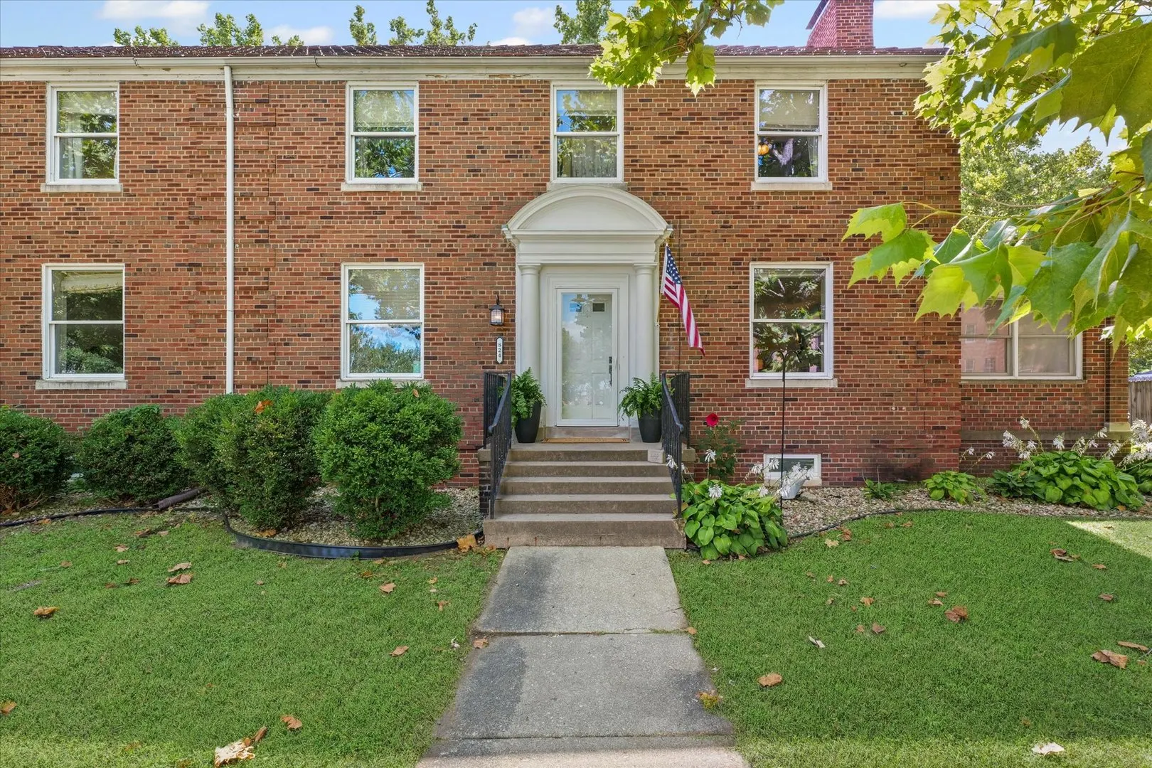 824 Arends Boulevard IL