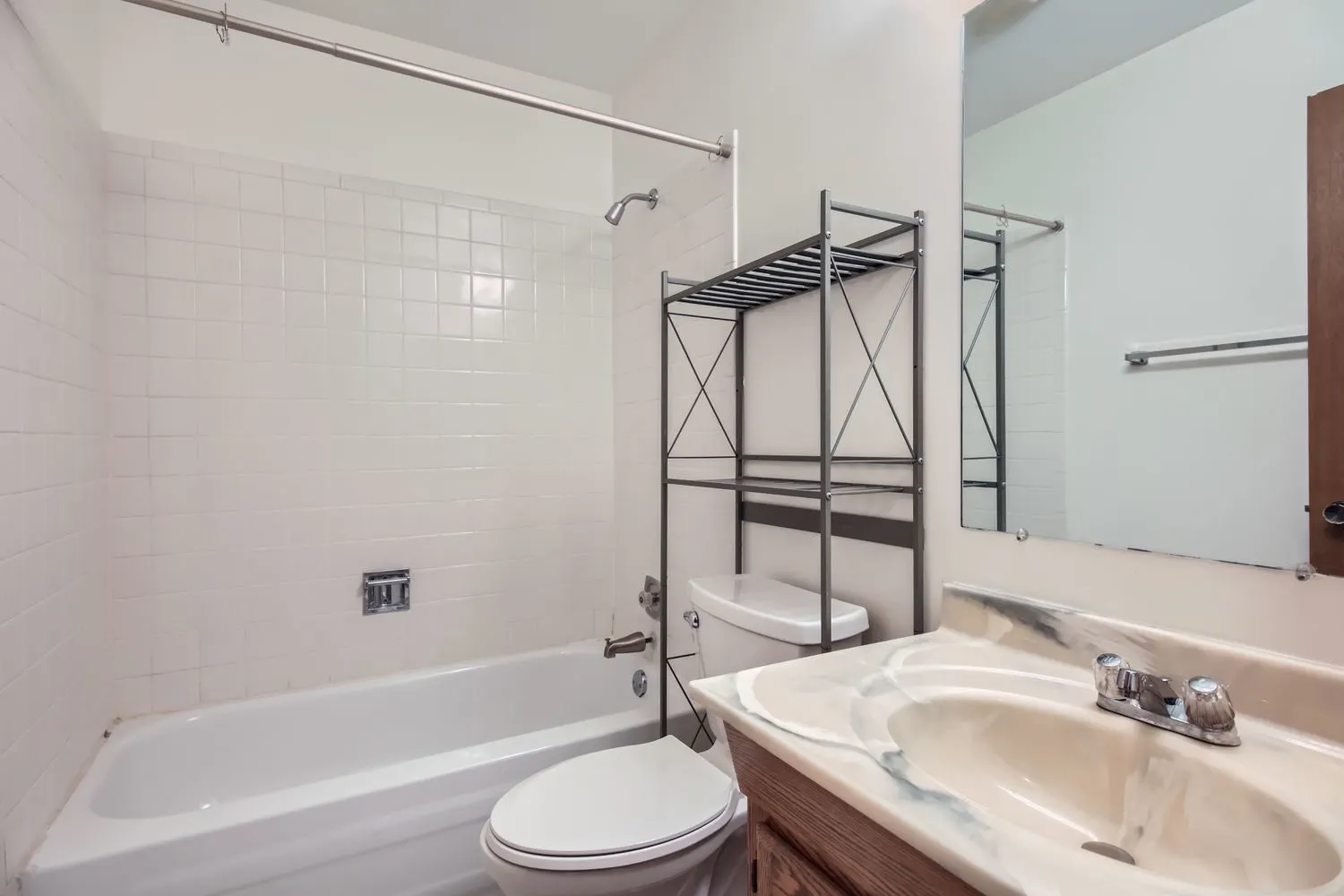 372 Springlake Lane C IL