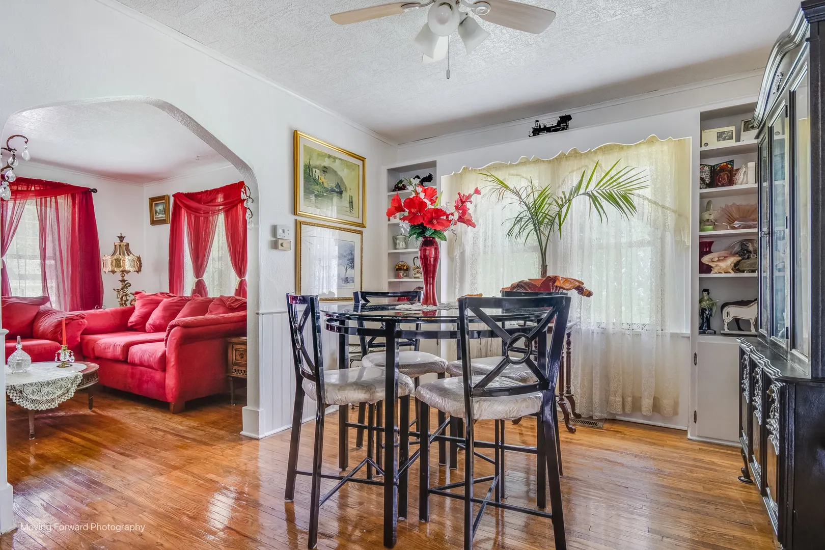 300 Beach Street IL