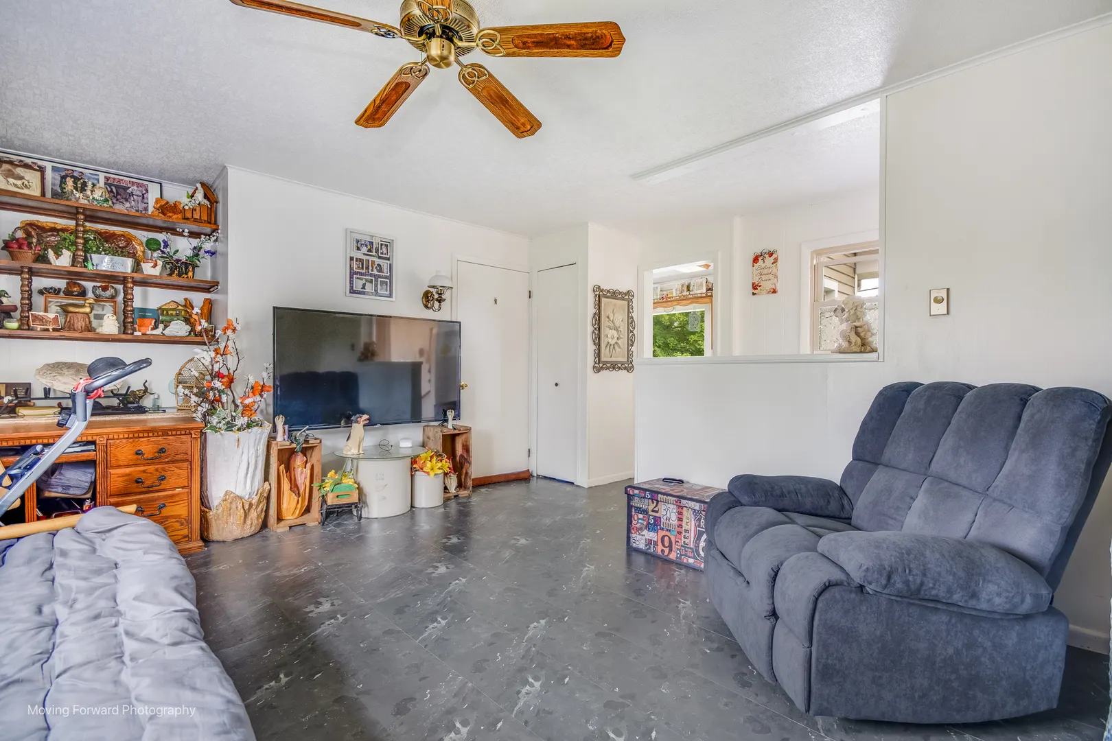 300 Beach Street IL