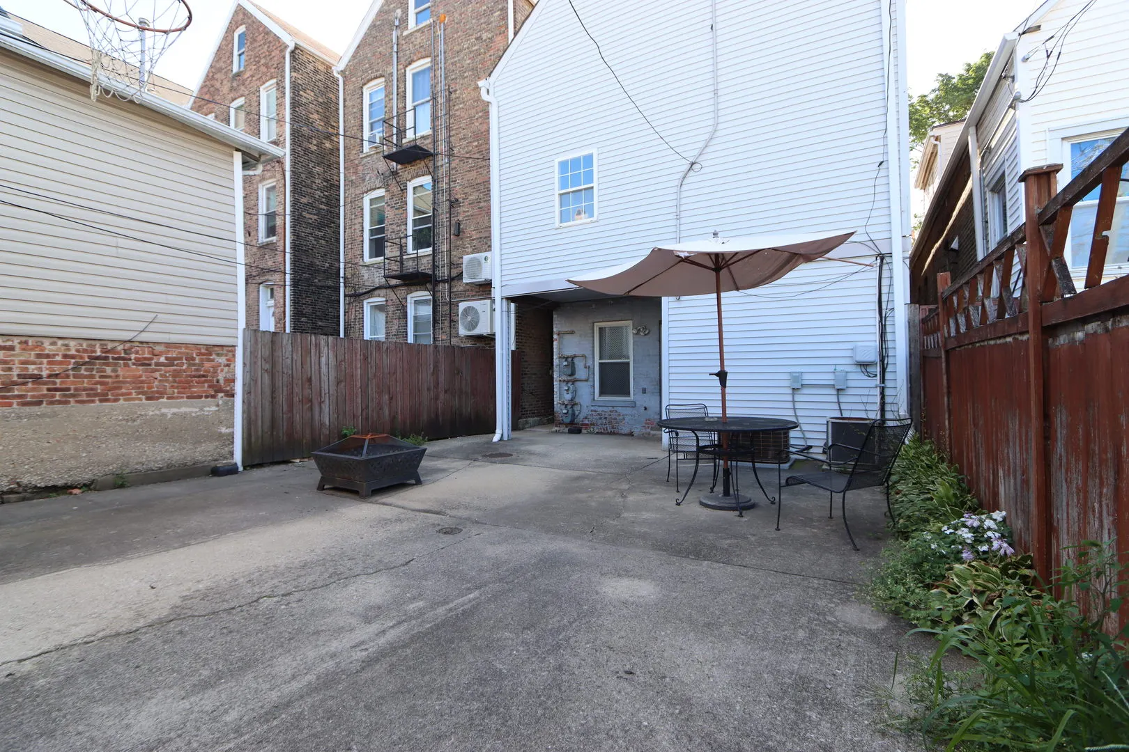 3217 S May Street IL