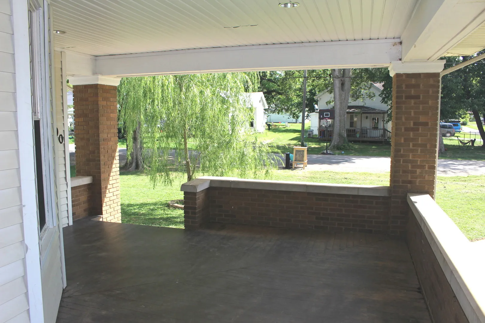 300 W Linden Street IL