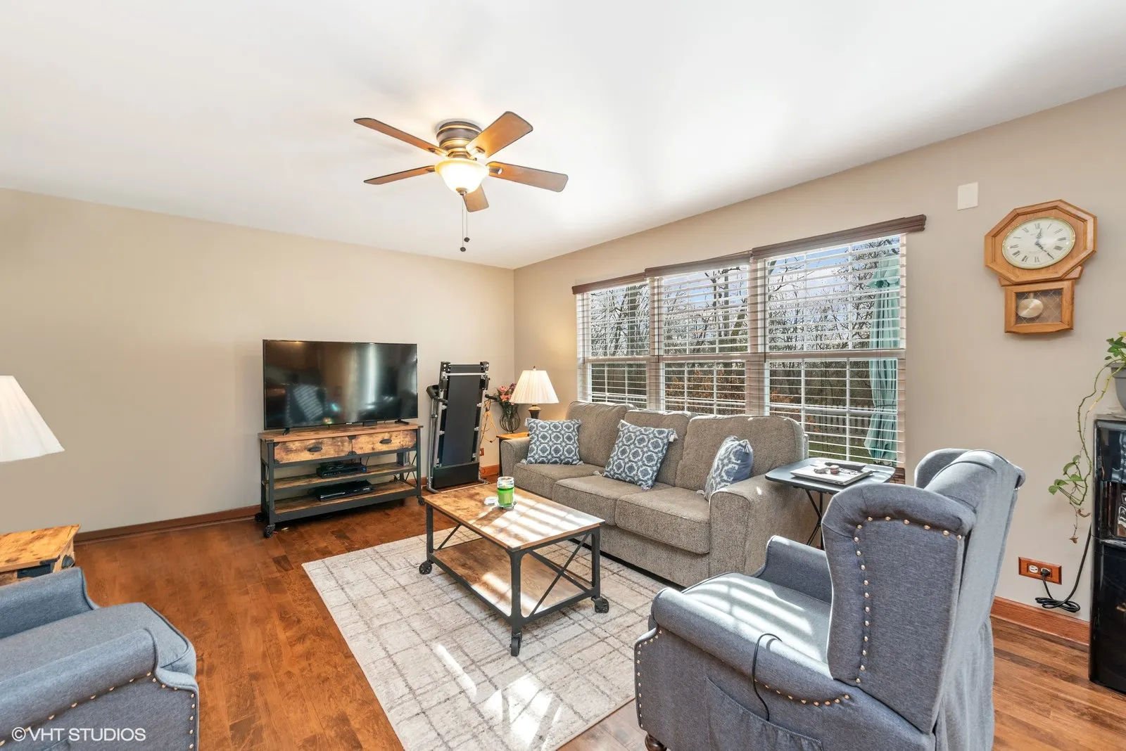 11061 Bayou Court IL