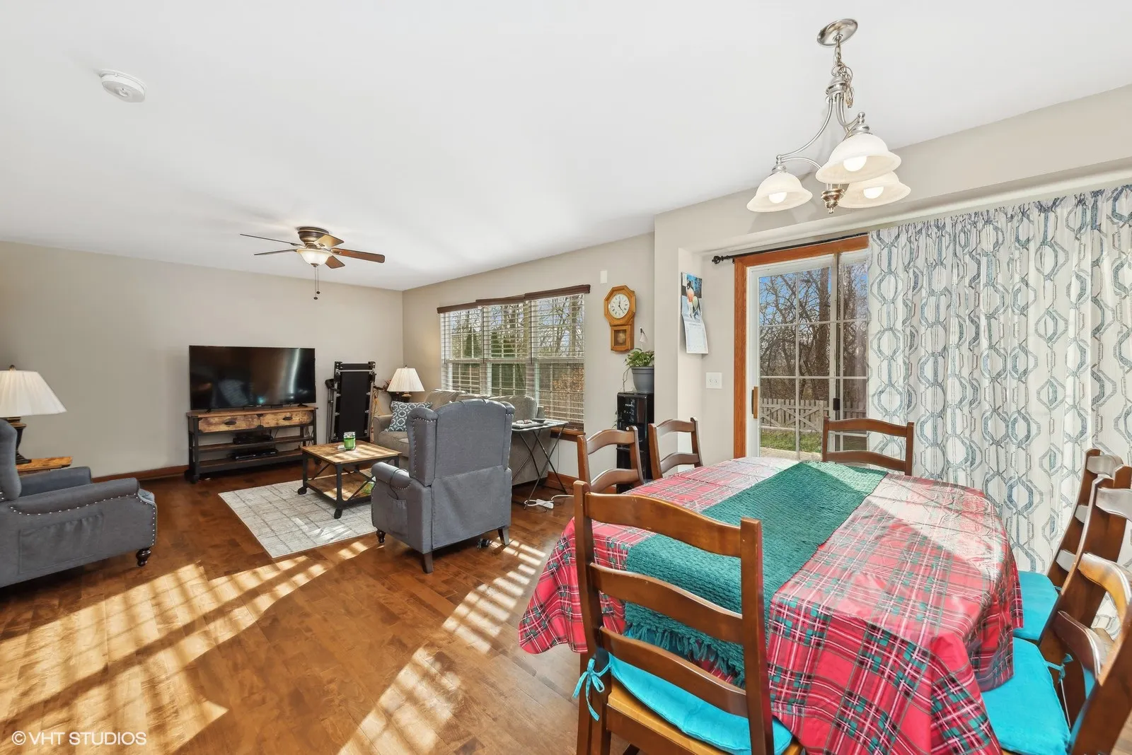 11061 Bayou Court IL