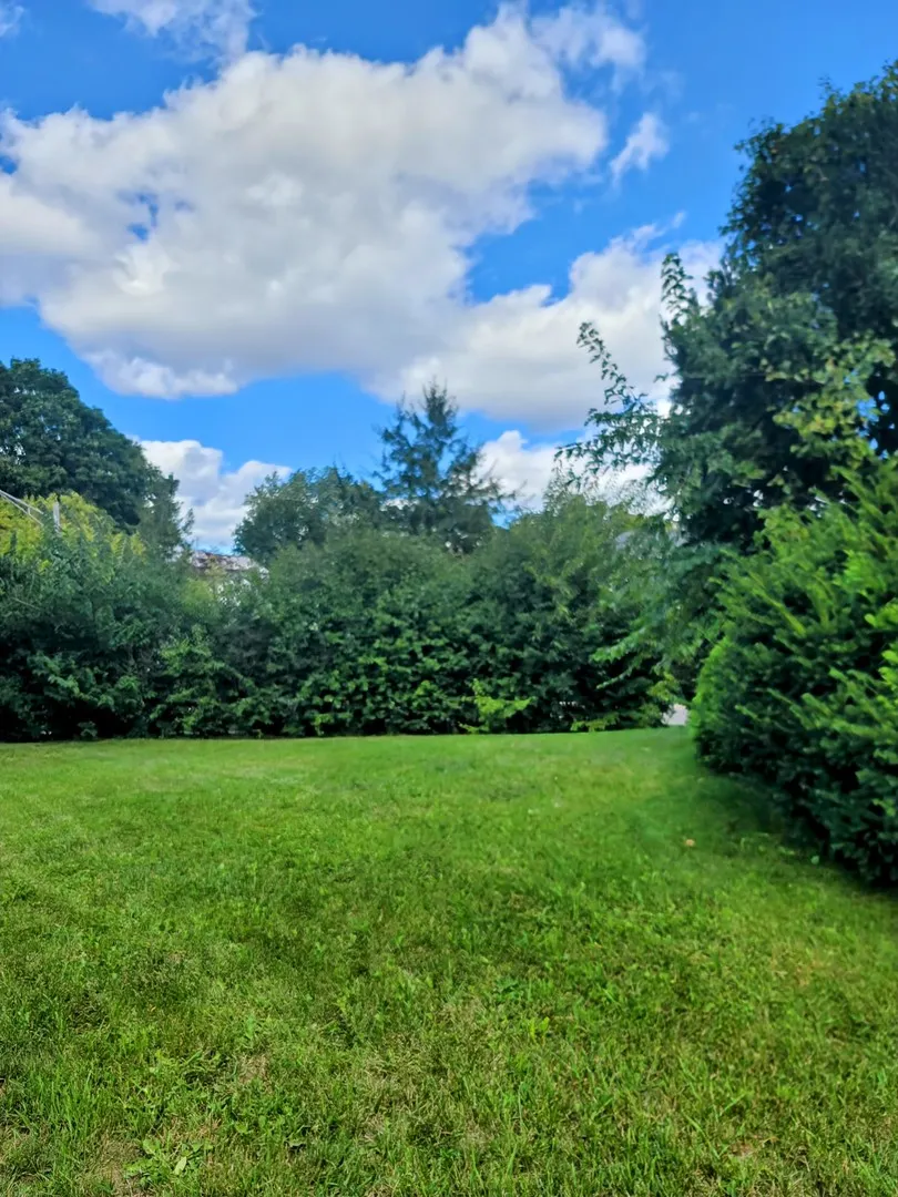 109 Green Meadow Court IL