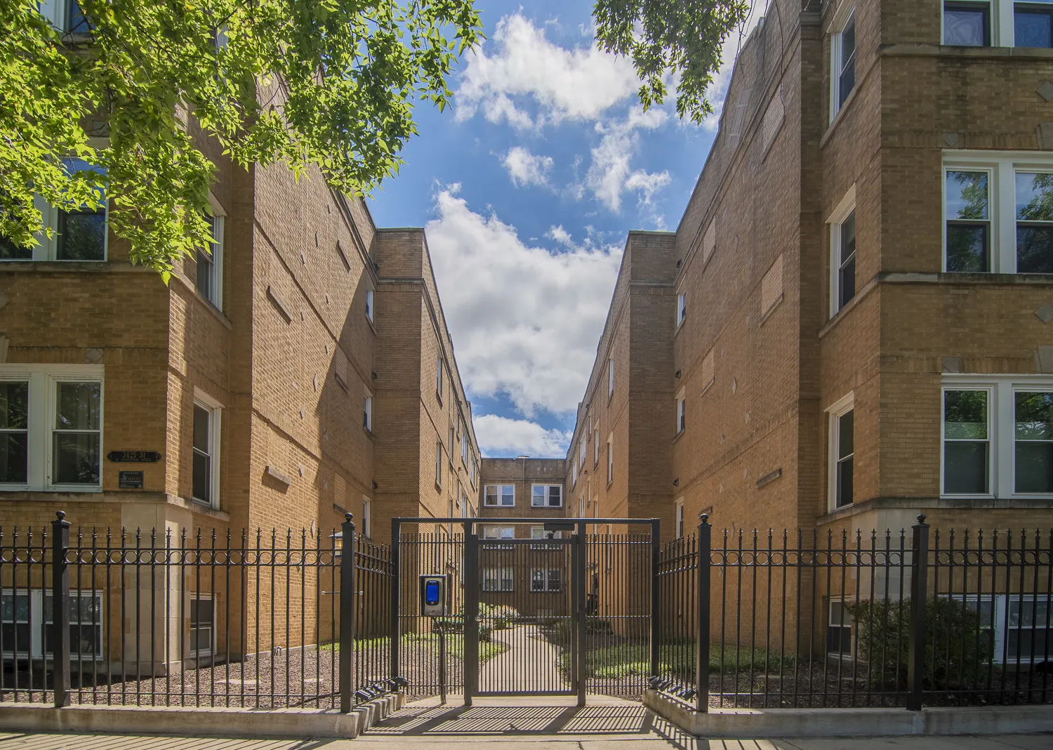 3427 W Shakespeare Avenue 2B IL
