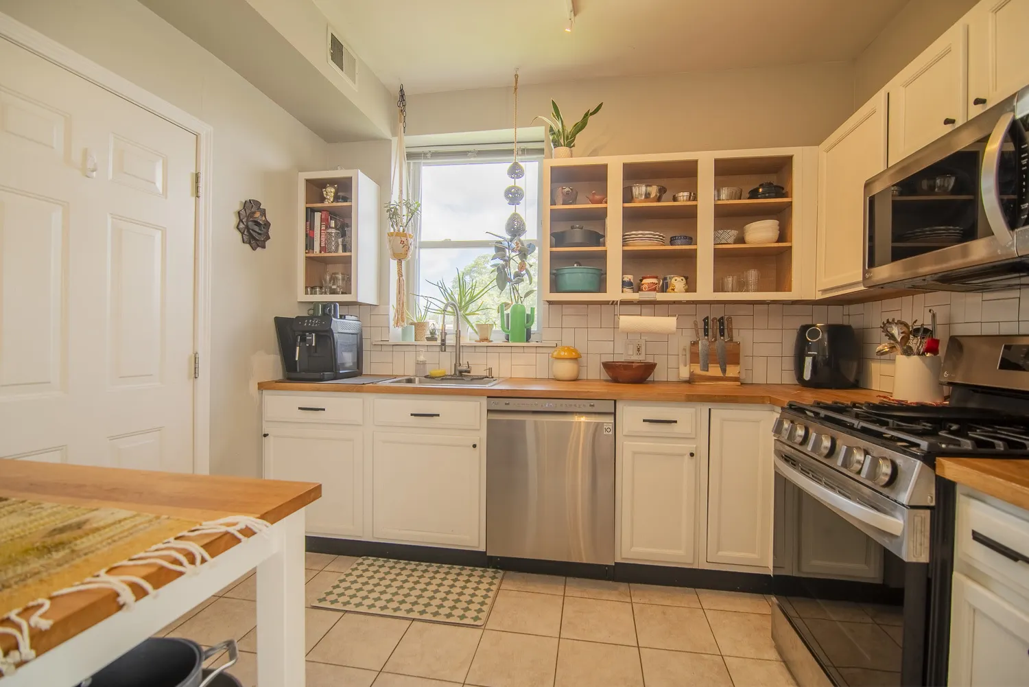 3427 W Shakespeare Avenue 2B IL