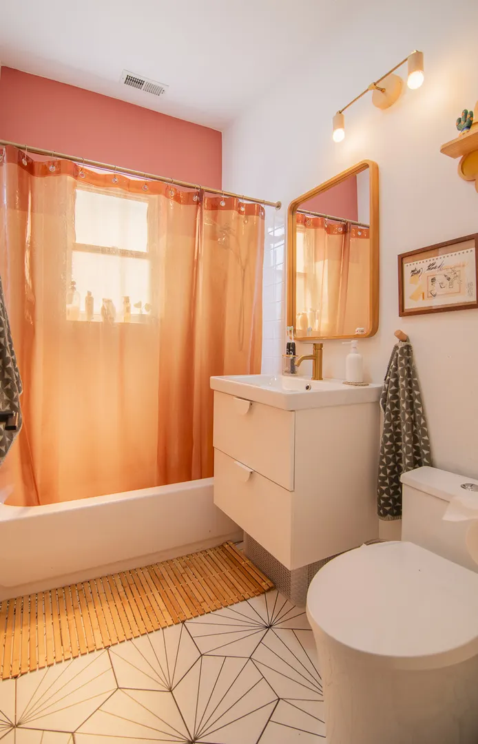 3427 W Shakespeare Avenue 2B IL