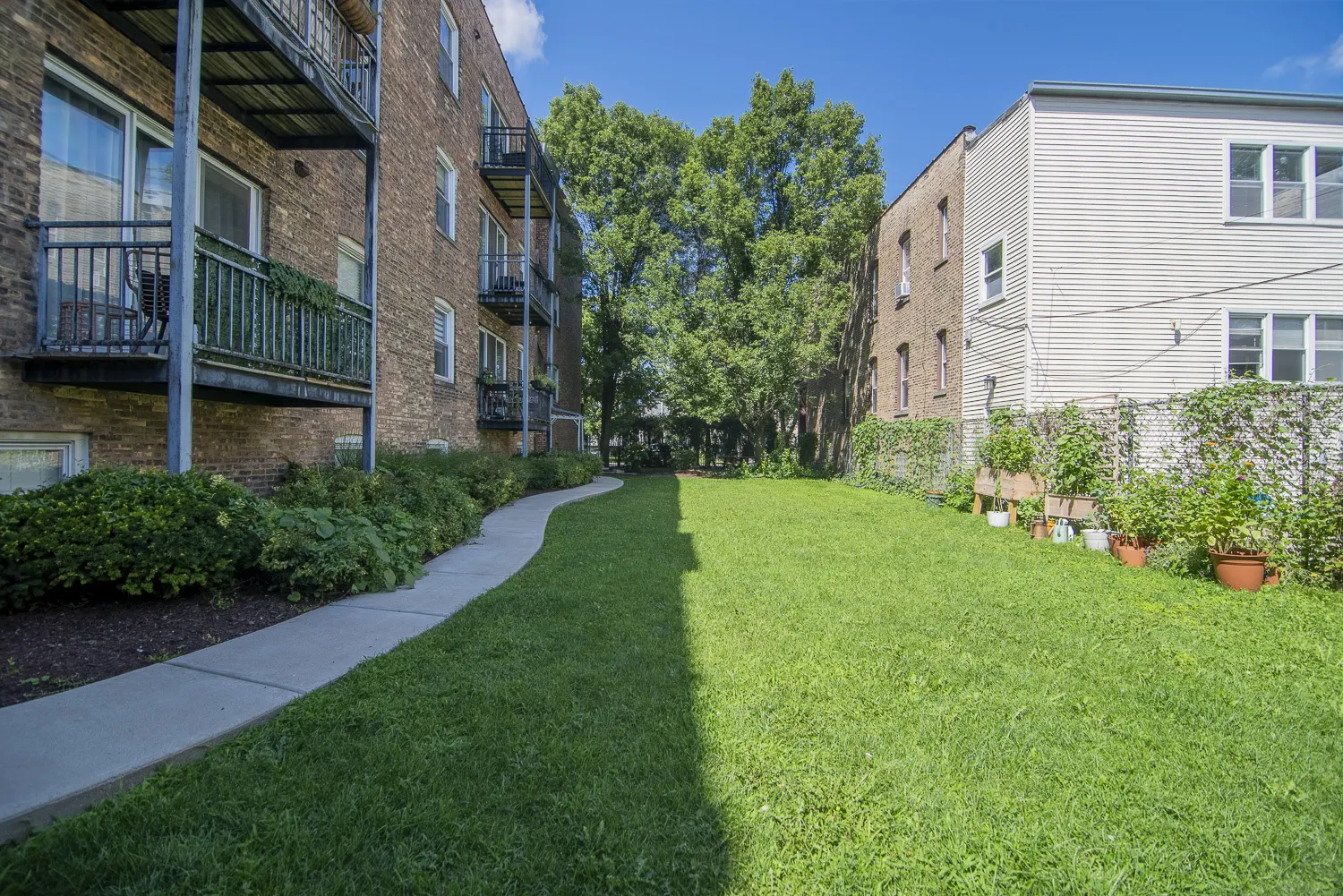 3427 W Shakespeare Avenue 2B IL
