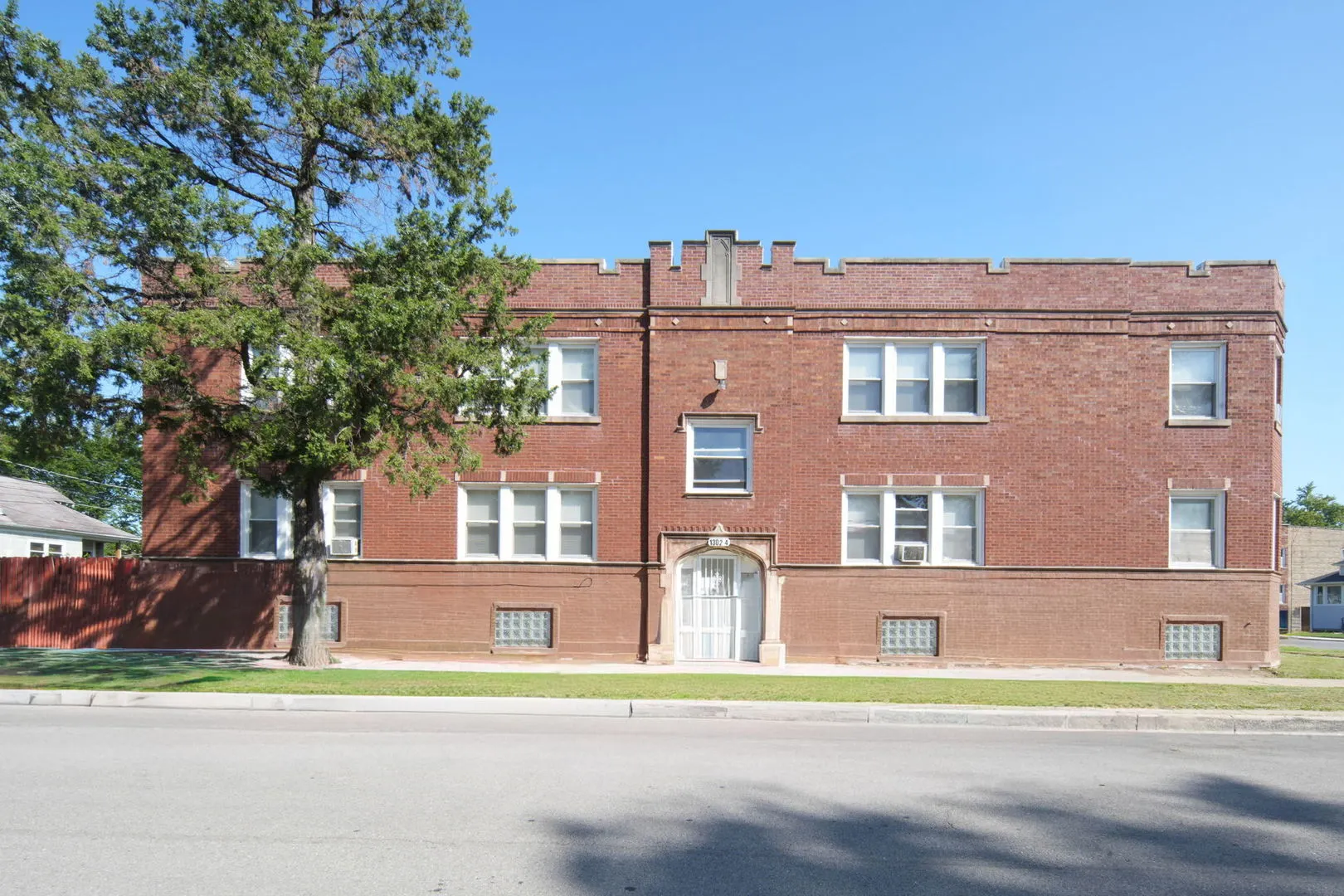 1302 W 98th Place IL