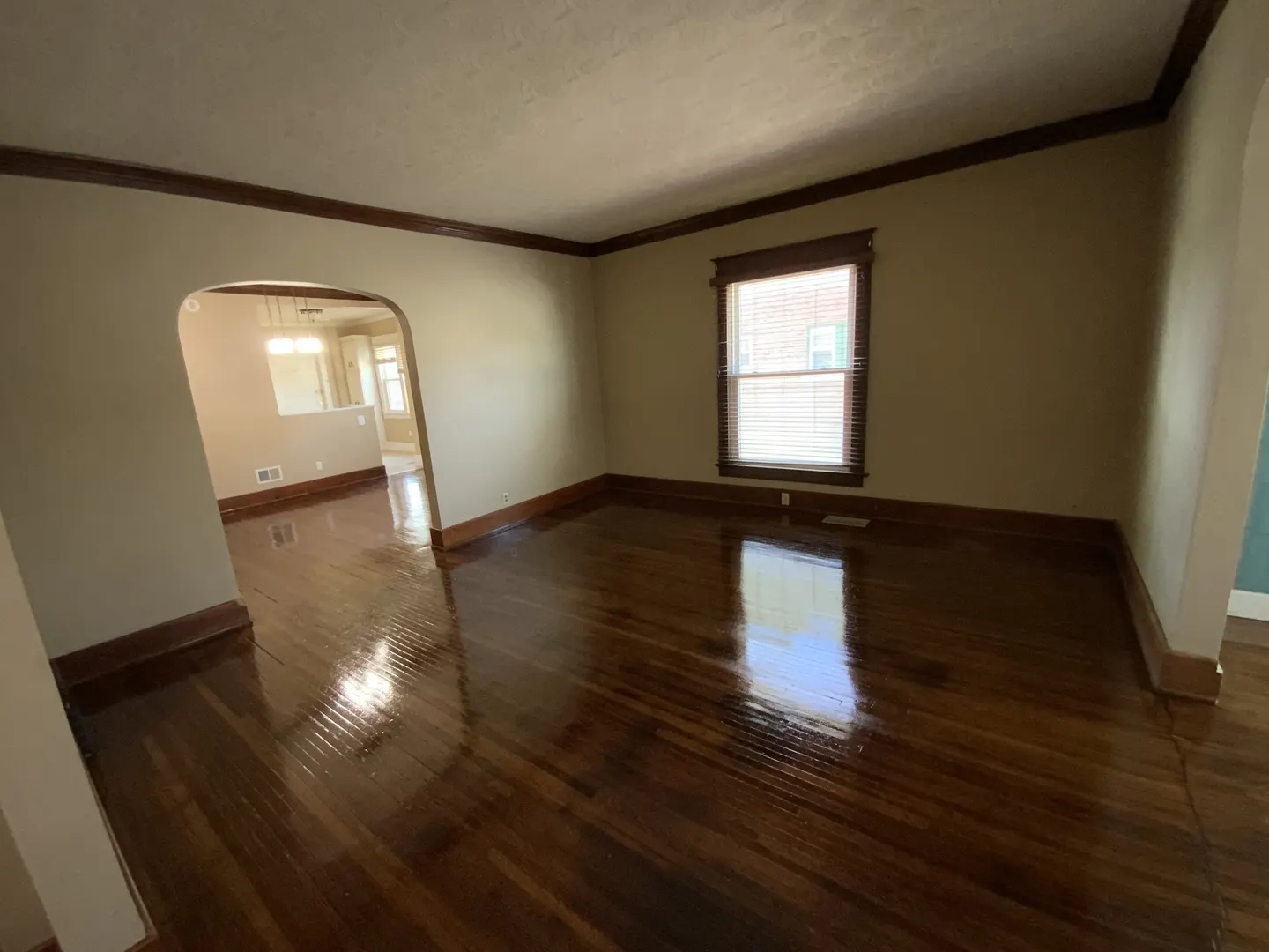 123 N Gilbert Street IL