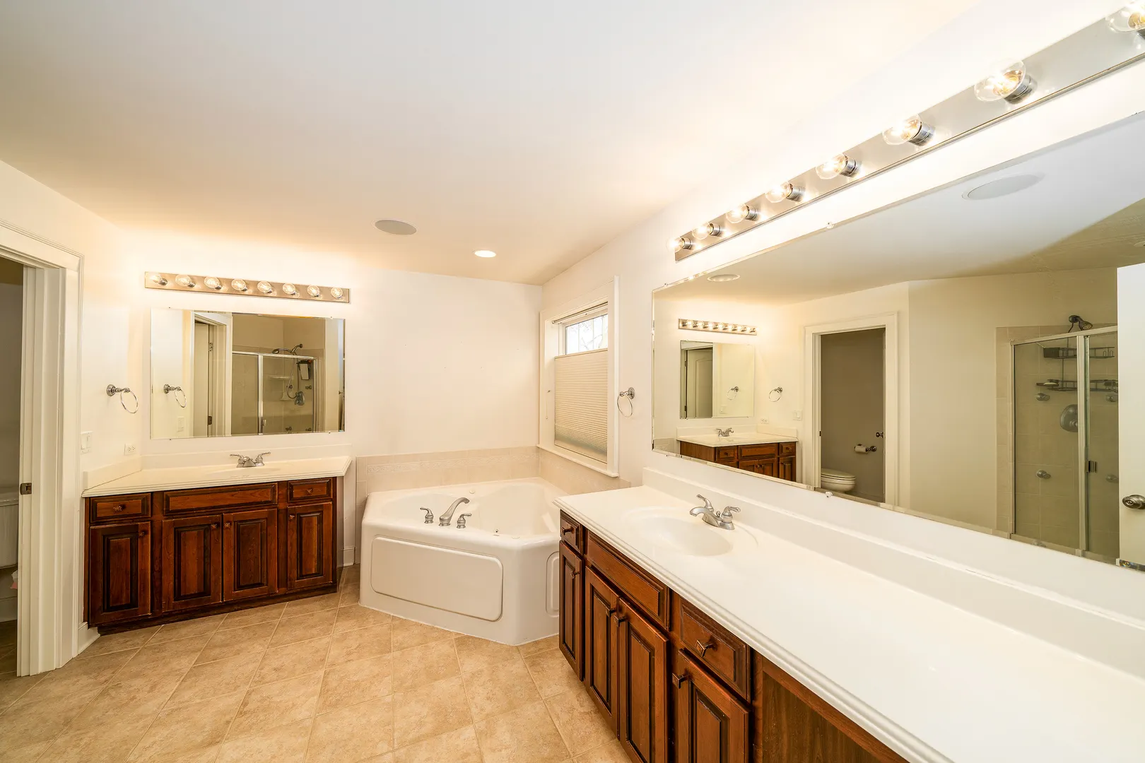 2460 Savanna Drive IL