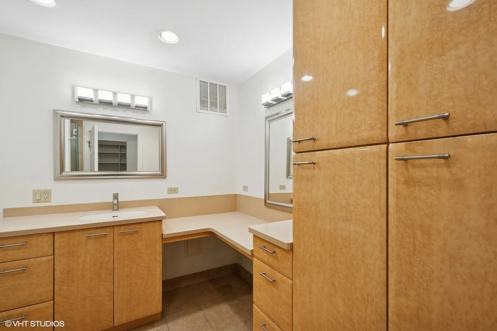 1100 N Lake Shore Drive 11B IL