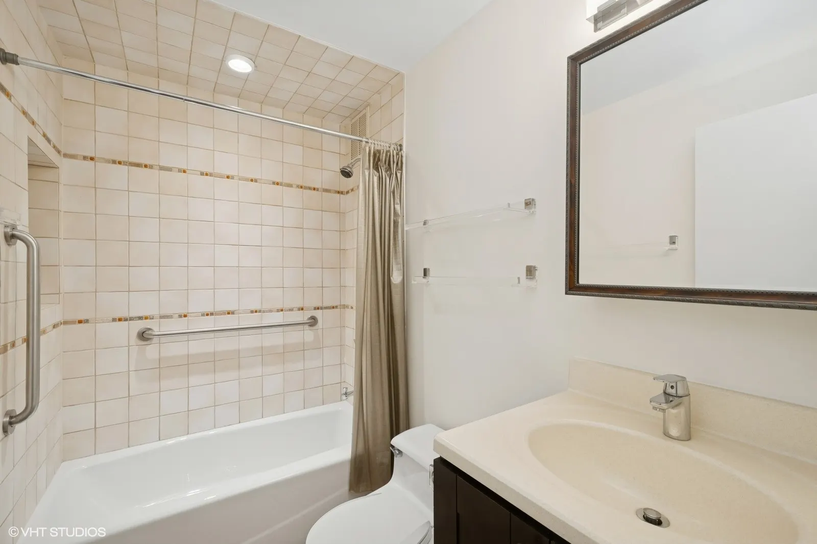 1100 N Lake Shore Drive 11B IL