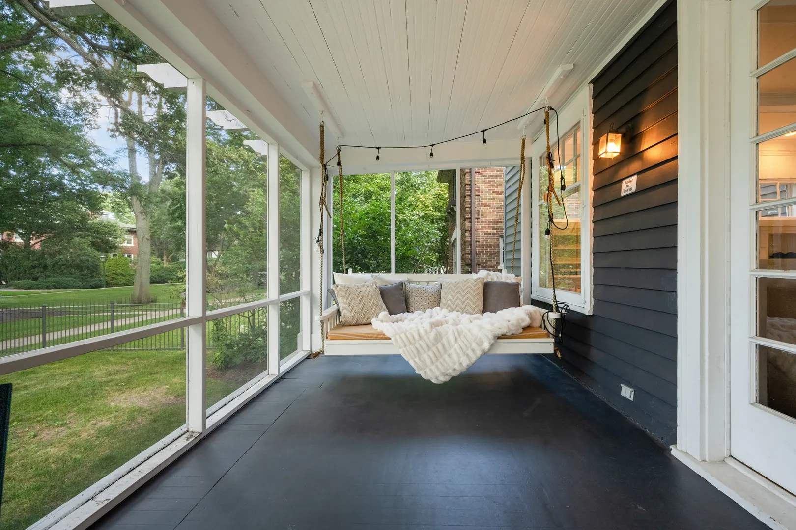 633 Elmwood Avenue IL