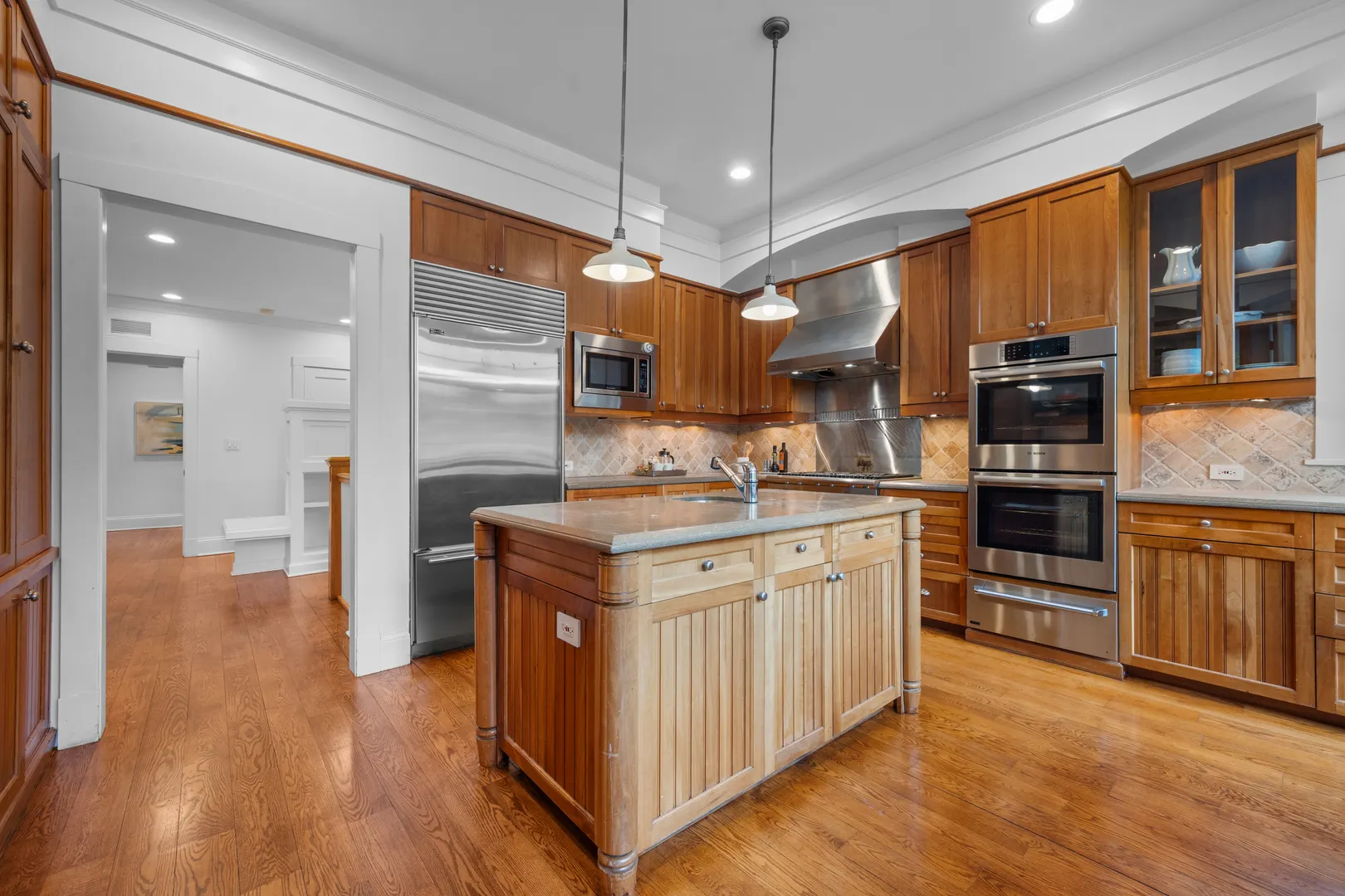 633 Elmwood Avenue IL