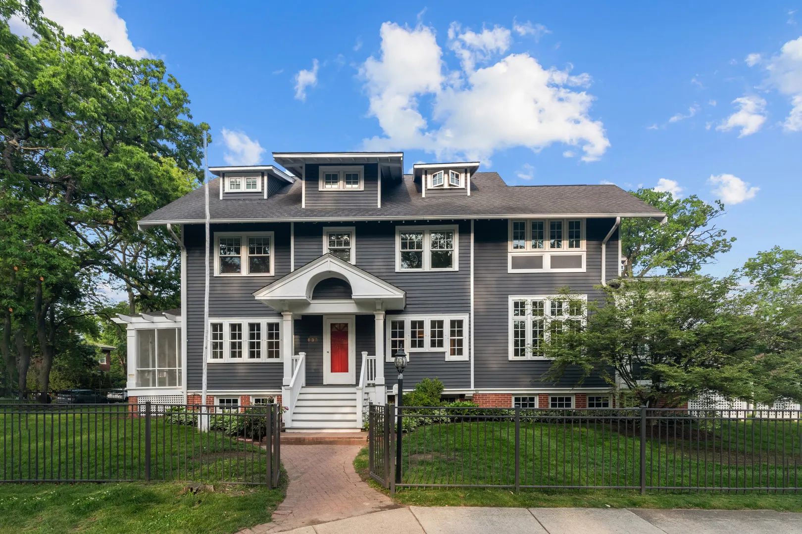 633 Elmwood Avenue IL