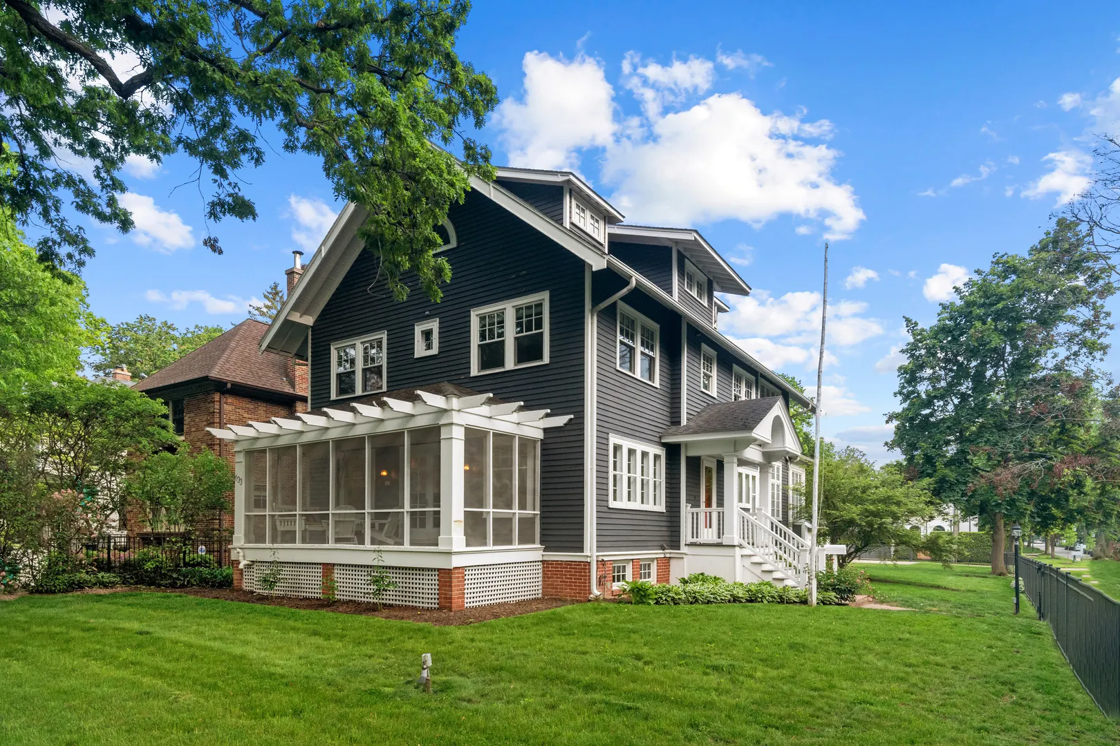 633 Elmwood Avenue IL