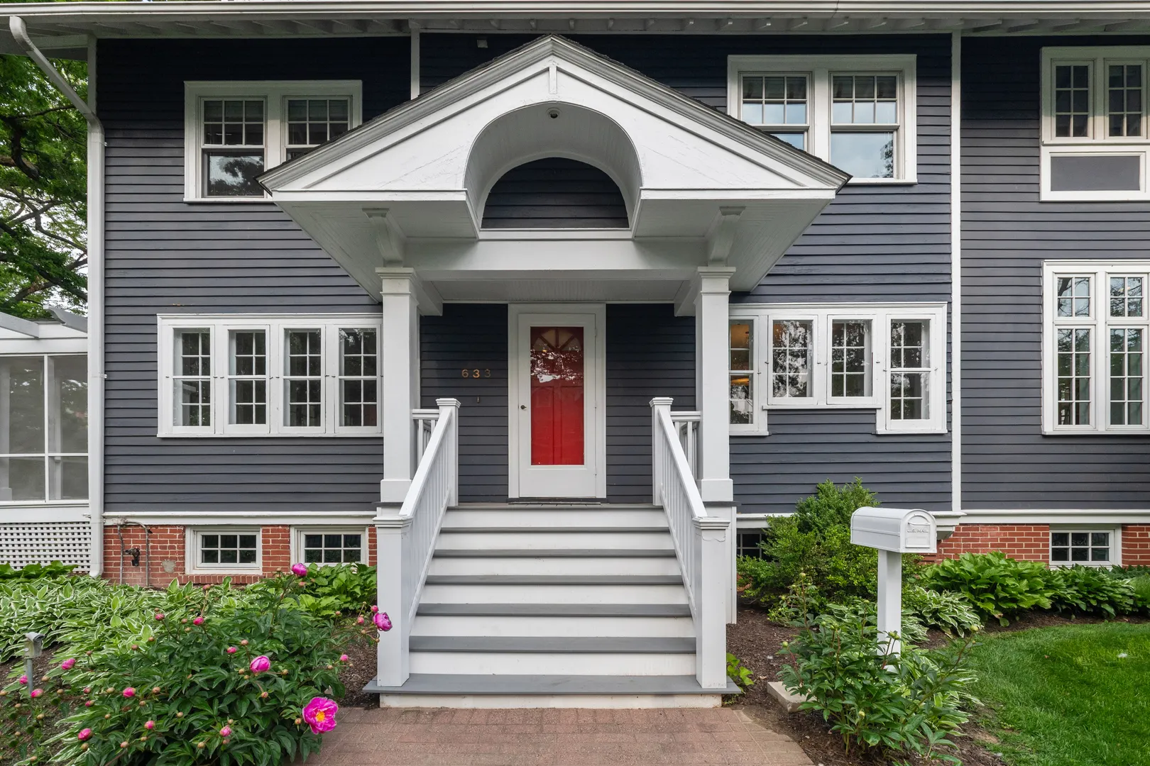 633 Elmwood Avenue IL