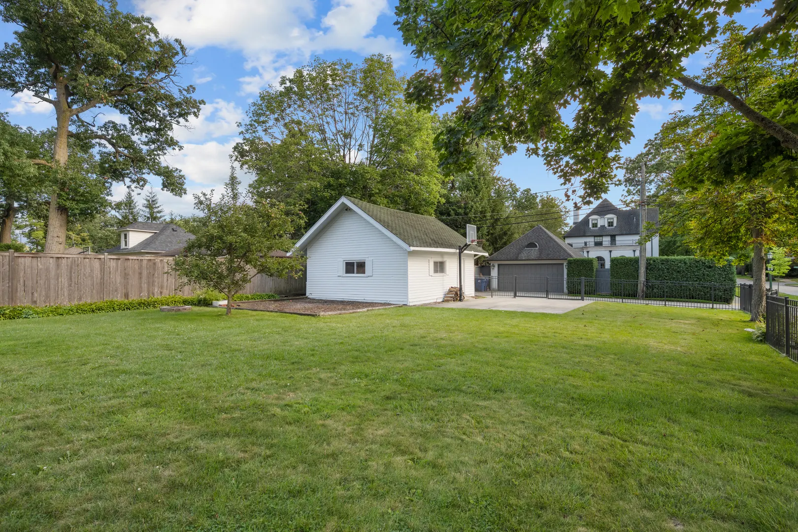 633 Elmwood Avenue IL